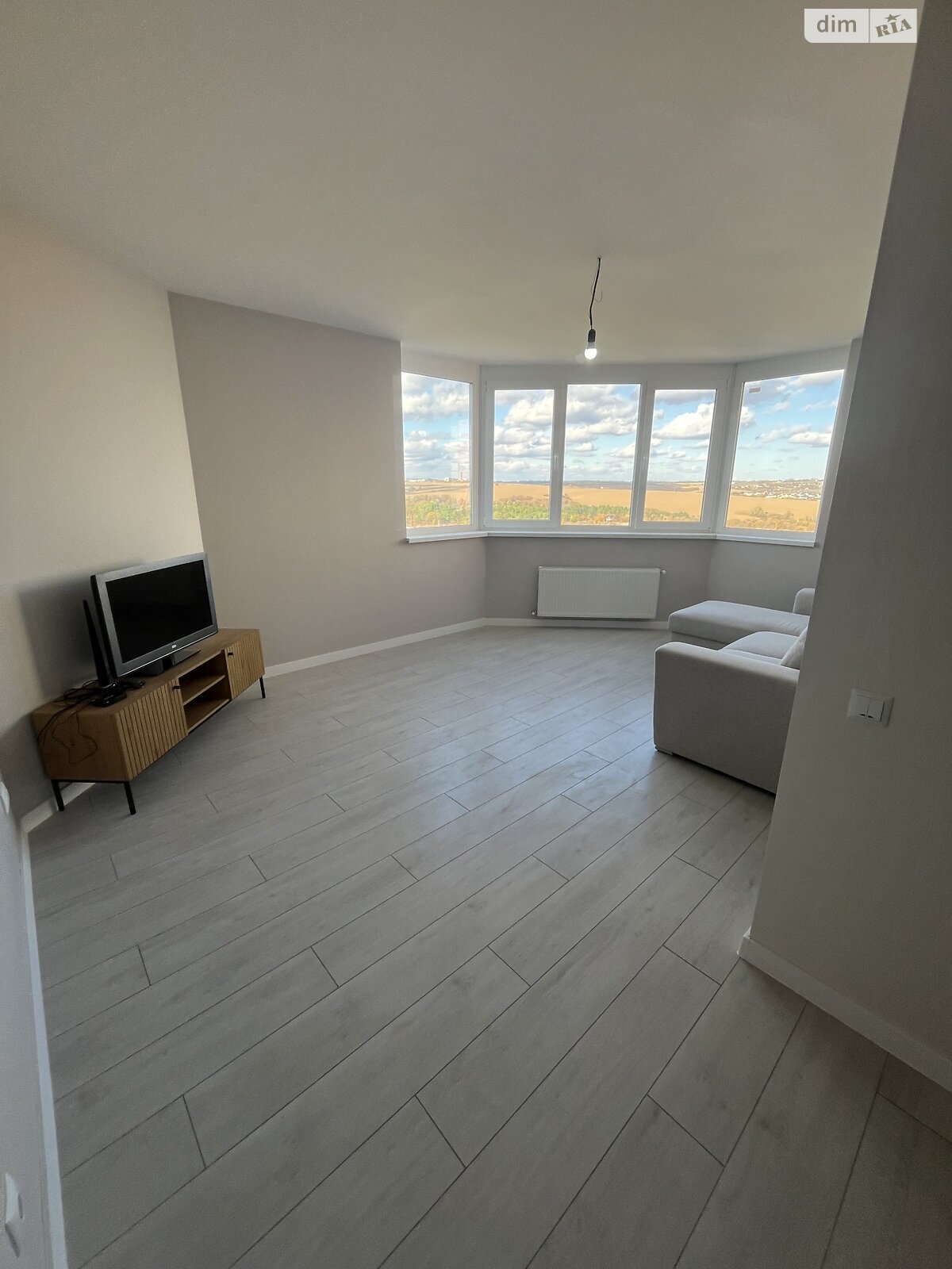 двухкомнатная квартира в Хмельницком, район Выставка, на ул. Строителей (Грузевица-2) 5/3 в аренду на долгий срок помесячно фото 1 двухкомнатная квартира в Хмельницком, район Выставка, на ул. Строителей (Грузевица-2) 5/3 в аренду на долгий срок помесячно фото 1