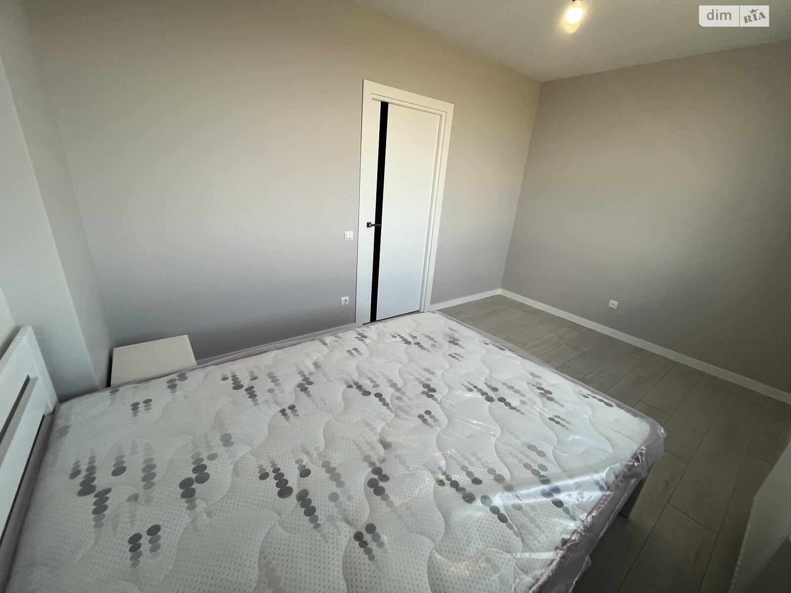 двухкомнатная квартира в Хмельницком, район Выставка, на ул. Строителей (Грузевица-2) 5/3 в аренду на долгий срок помесячно фото 1 двухкомнатная квартира в Хмельницком, район Выставка, на ул. Строителей (Грузевица-2) 5/3 в аренду на долгий срок помесячно фото 1