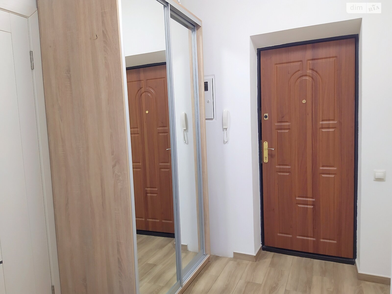 двухкомнатная квартира в Хмельницком, район Выставка, на ул. Строителей (Грузевица-2) 4 в аренду на долгий срок помесячно фото 1 двухкомнатная квартира в Хмельницком, район Выставка, на ул. Строителей (Грузевица-2) 4 в аренду на долгий срок помесячно фото 1