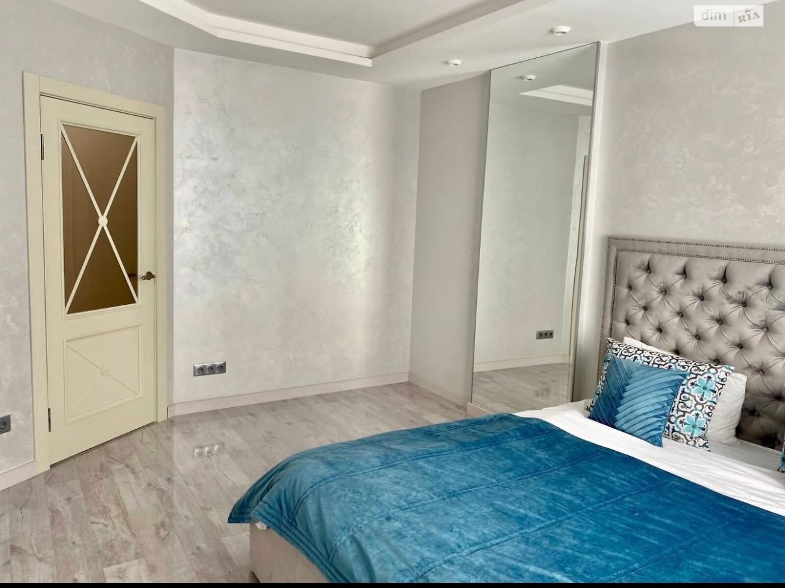 однокомнатная квартира в Хмельницком, район Выставка, на ул. Свободы 20/1 в аренду на долгий срок помесячно фото 1 однокомнатная квартира в Хмельницком, район Выставка, на ул. Свободы 20/1 в аренду на долгий срок помесячно фото 1