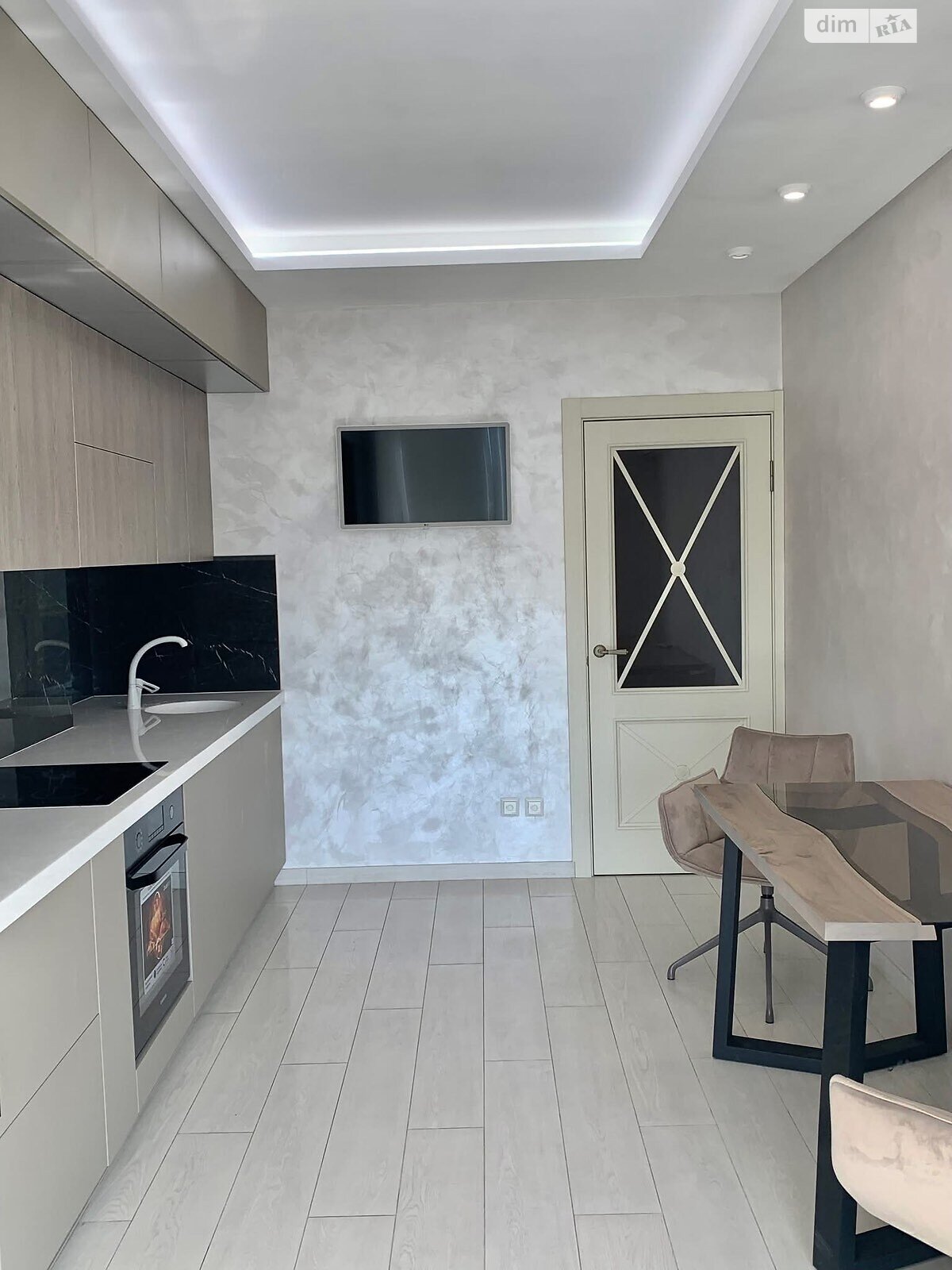 однокомнатная квартира в Хмельницком, район Выставка, на ул. Свободы 20/1 в аренду на долгий срок помесячно фото 1 однокомнатная квартира в Хмельницком, район Выставка, на ул. Свободы 20/1 в аренду на долгий срок помесячно фото 1