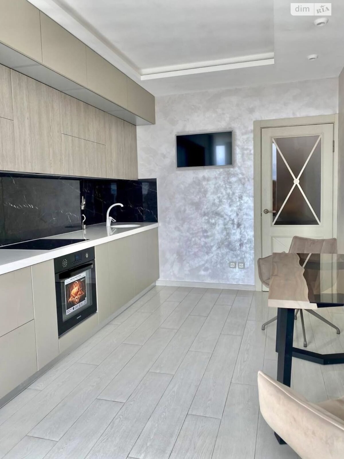 однокомнатная квартира в Хмельницком, район Выставка, на ул. Свободы 20/1 в аренду на долгий срок помесячно фото 1 однокомнатная квартира в Хмельницком, район Выставка, на ул. Свободы 20/1 в аренду на долгий срок помесячно фото 1