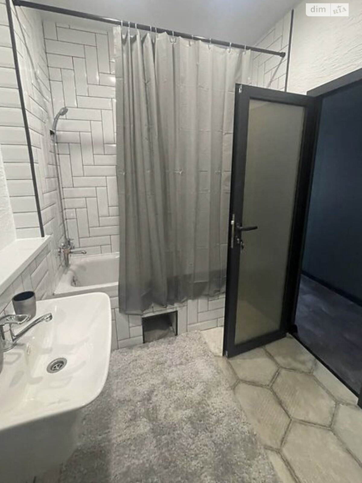 однокомнатная квартира в Хмельницком, район Выставка, на ул. Свободы 12А в аренду на долгий срок помесячно фото 1