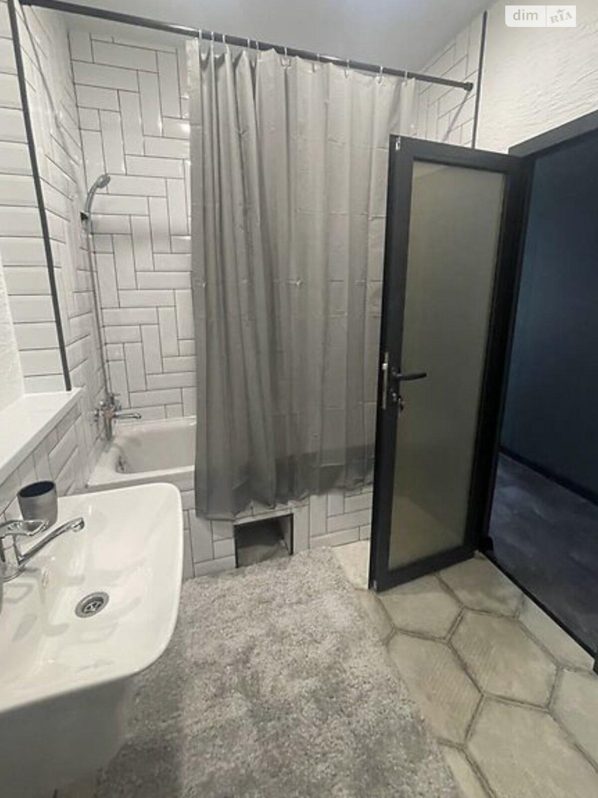 однокомнатная квартира в Хмельницком, район Выставка, на ул. Свободы 12А в аренду на долгий срок помесячно фото 1