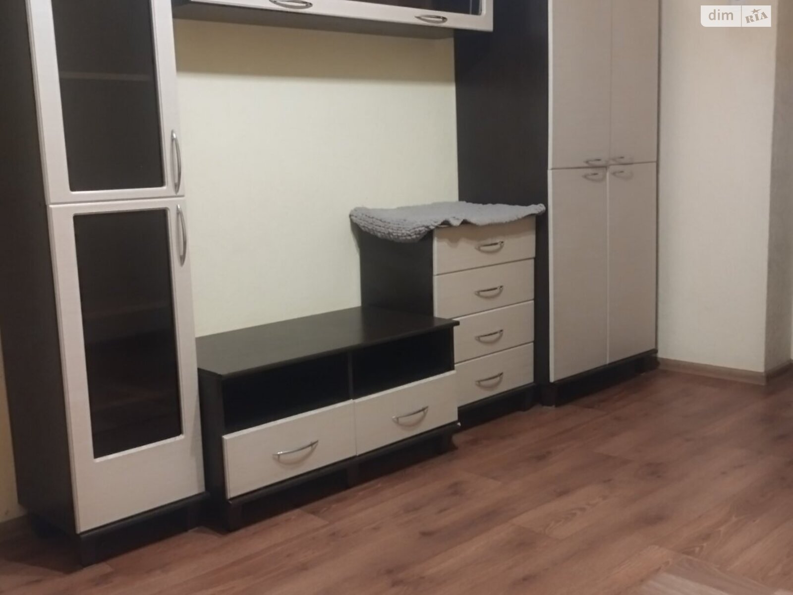 двухкомнатная квартира в Хмельницком, район Выставка, на ул. Свободы 16А в аренду на долгий срок помесячно фото 1 двухкомнатная квартира в Хмельницком, район Выставка, на ул. Свободы 16А в аренду на долгий срок помесячно фото 1