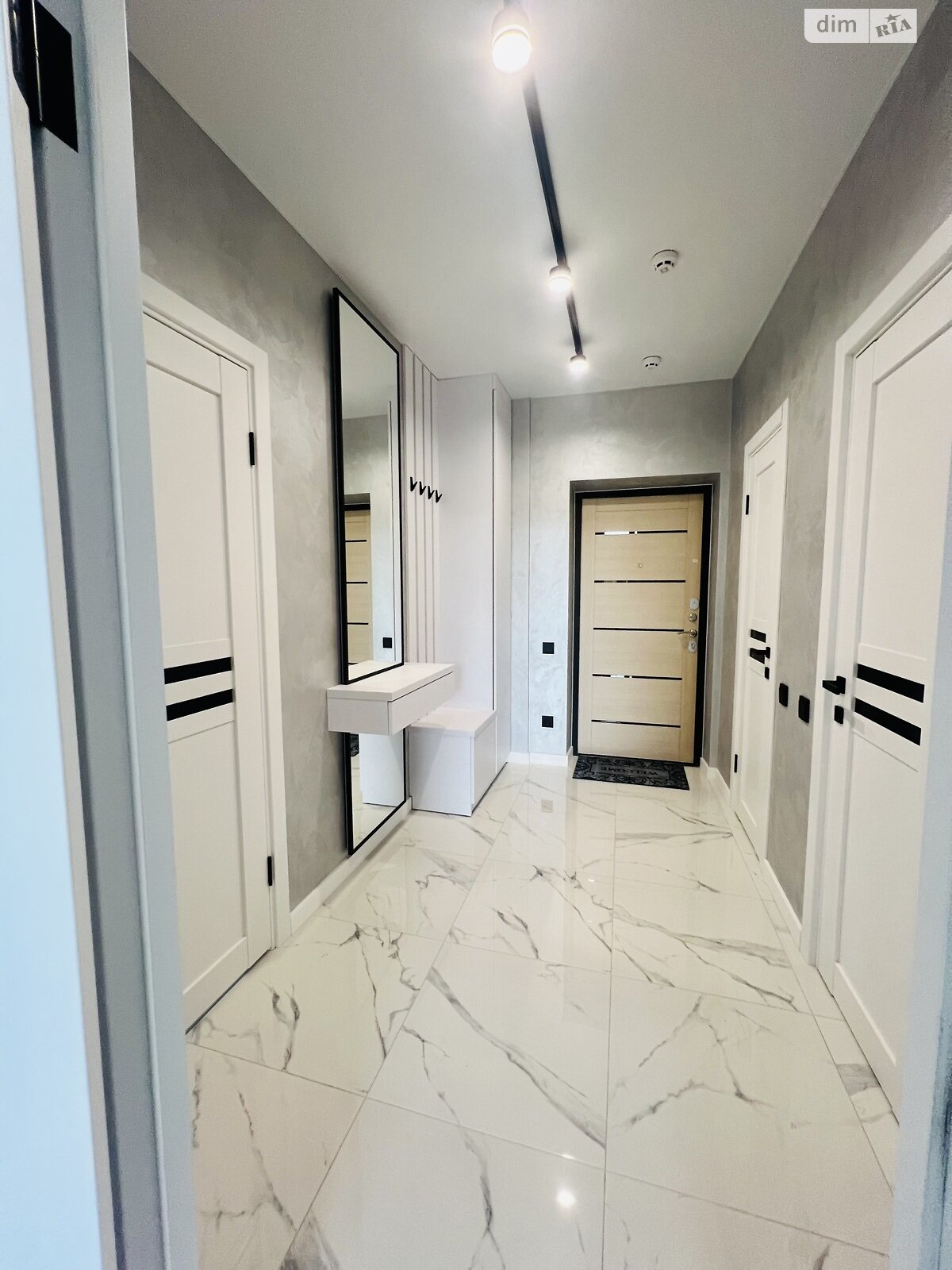 однокомнатная квартира в Хмельницком, район Выставка, на ул. Свободы 12А в аренду на долгий срок помесячно фото 1