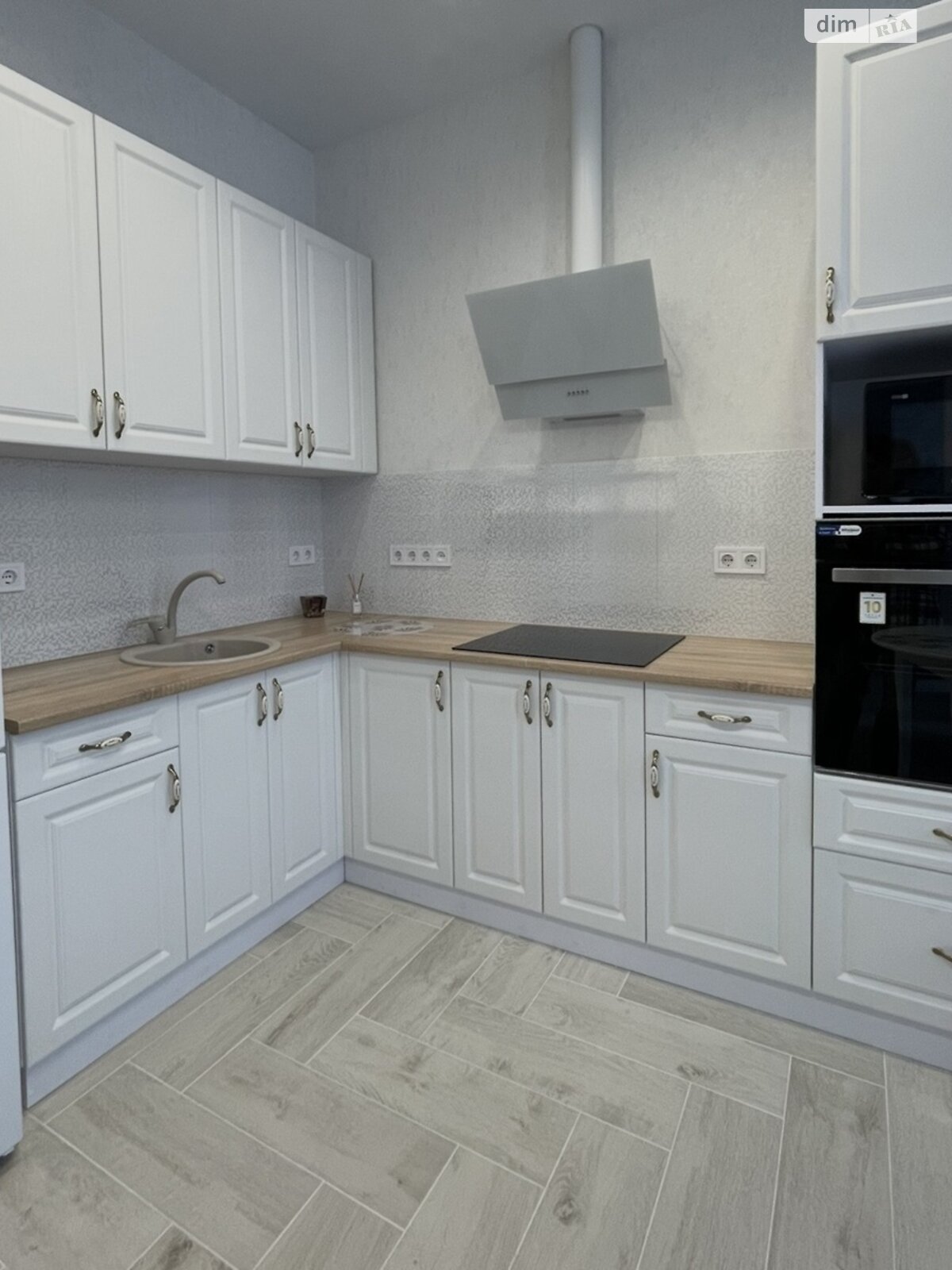 однокомнатная квартира в Хмельницком, район Выставка, на ул. Заречанская 11А в аренду на долгий срок помесячно фото 1