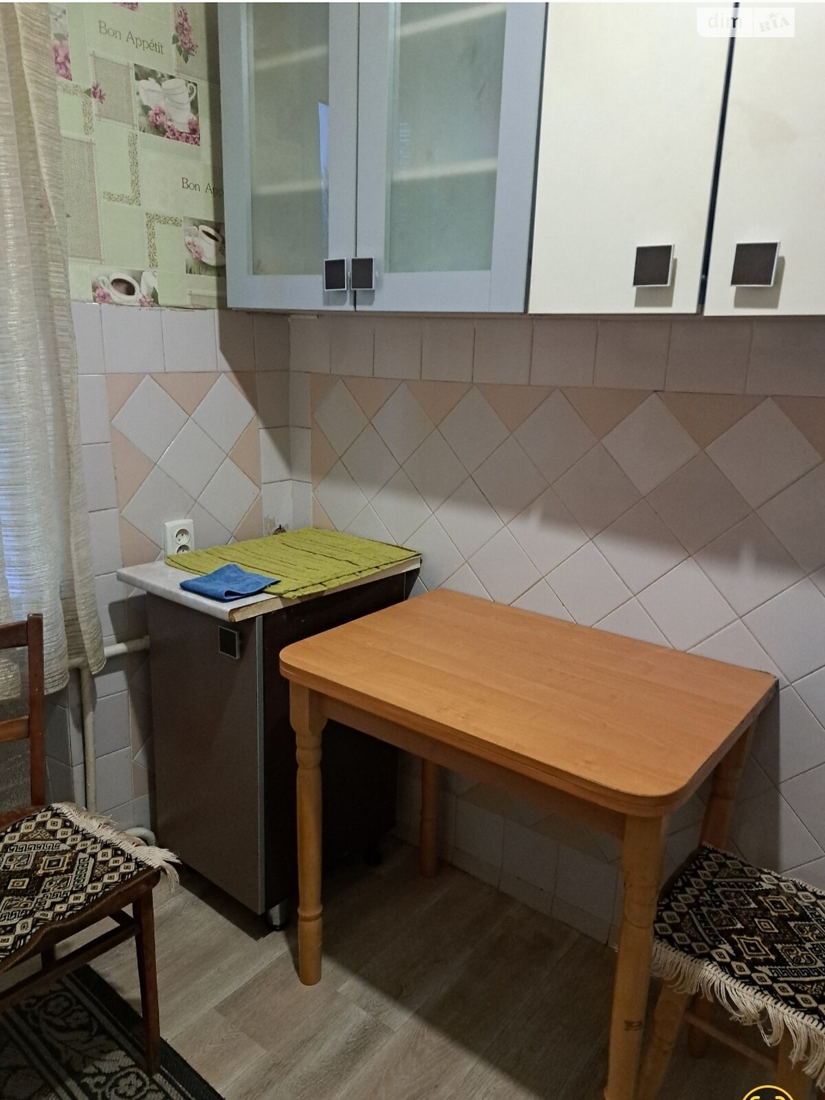 двухкомнатная квартира в Хмельницком, район Выставка, на ул. Заречанская 8/1 в аренду на долгий срок помесячно фото 1 двухкомнатная квартира в Хмельницком, район Выставка, на ул. Заречанская 8/1 в аренду на долгий срок помесячно фото 1