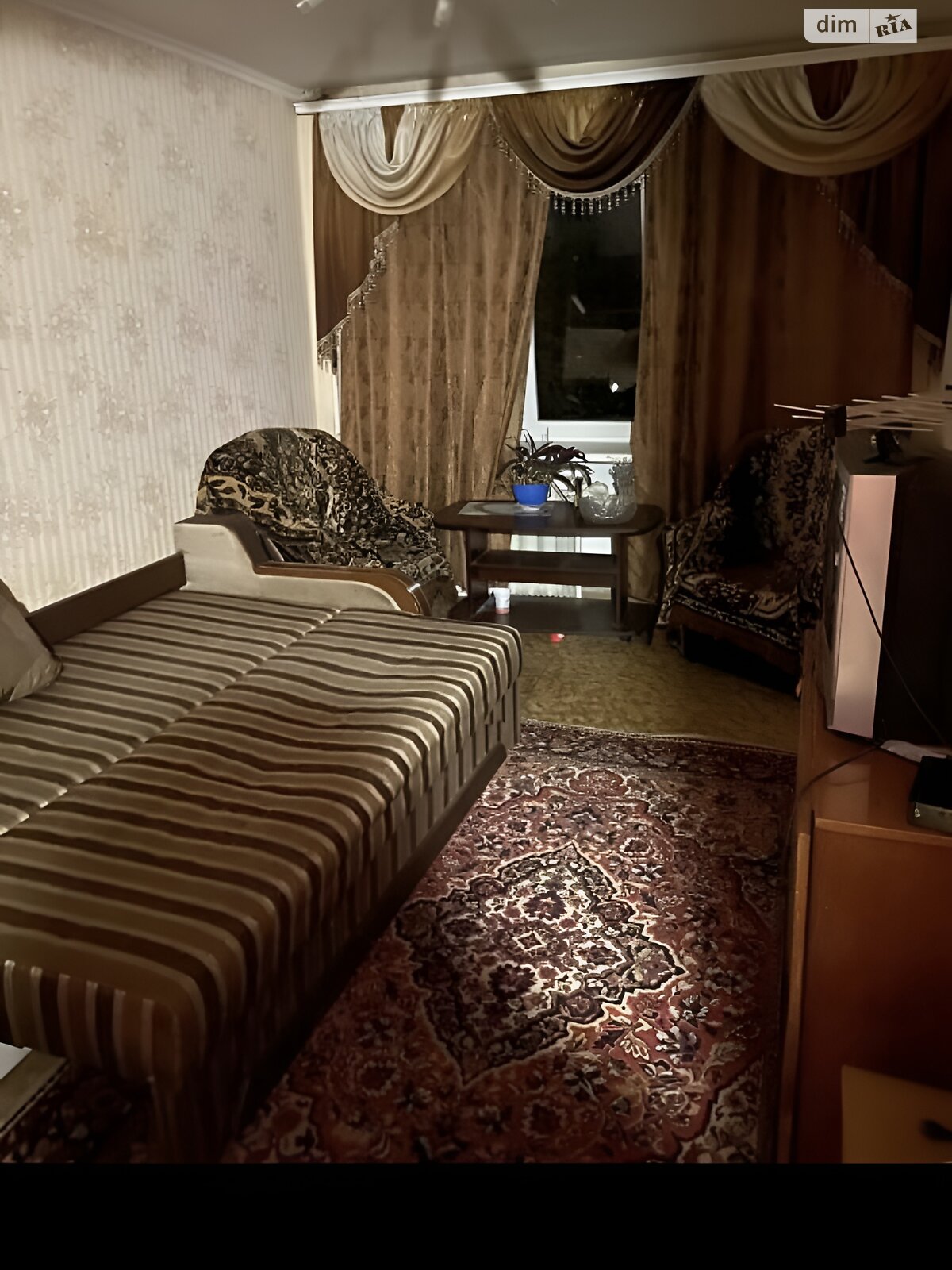 двухкомнатная квартира в Хмельницком, район Выставка, на ул. Заречанская в аренду на долгий срок помесячно фото 1 двухкомнатная квартира в Хмельницком, район Выставка, на ул. Заречанская в аренду на долгий срок помесячно фото 1