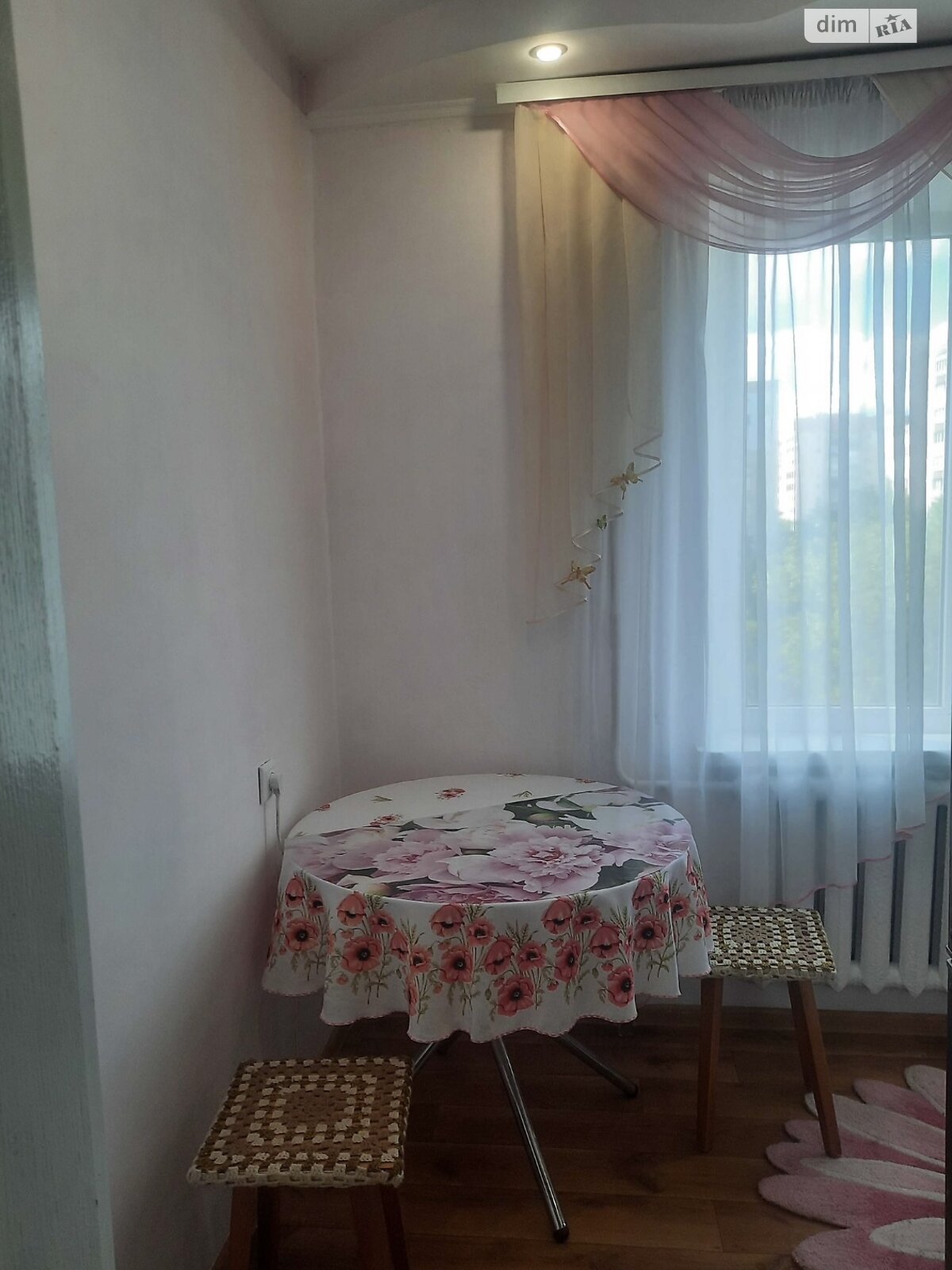 однокомнатная квартира в Хмельницком, район Выставка, на ул. Заречанская 36/2 в аренду на долгий срок помесячно фото 1 однокомнатная квартира в Хмельницком, район Выставка, на ул. Заречанская 36/2 в аренду на долгий срок помесячно фото 1