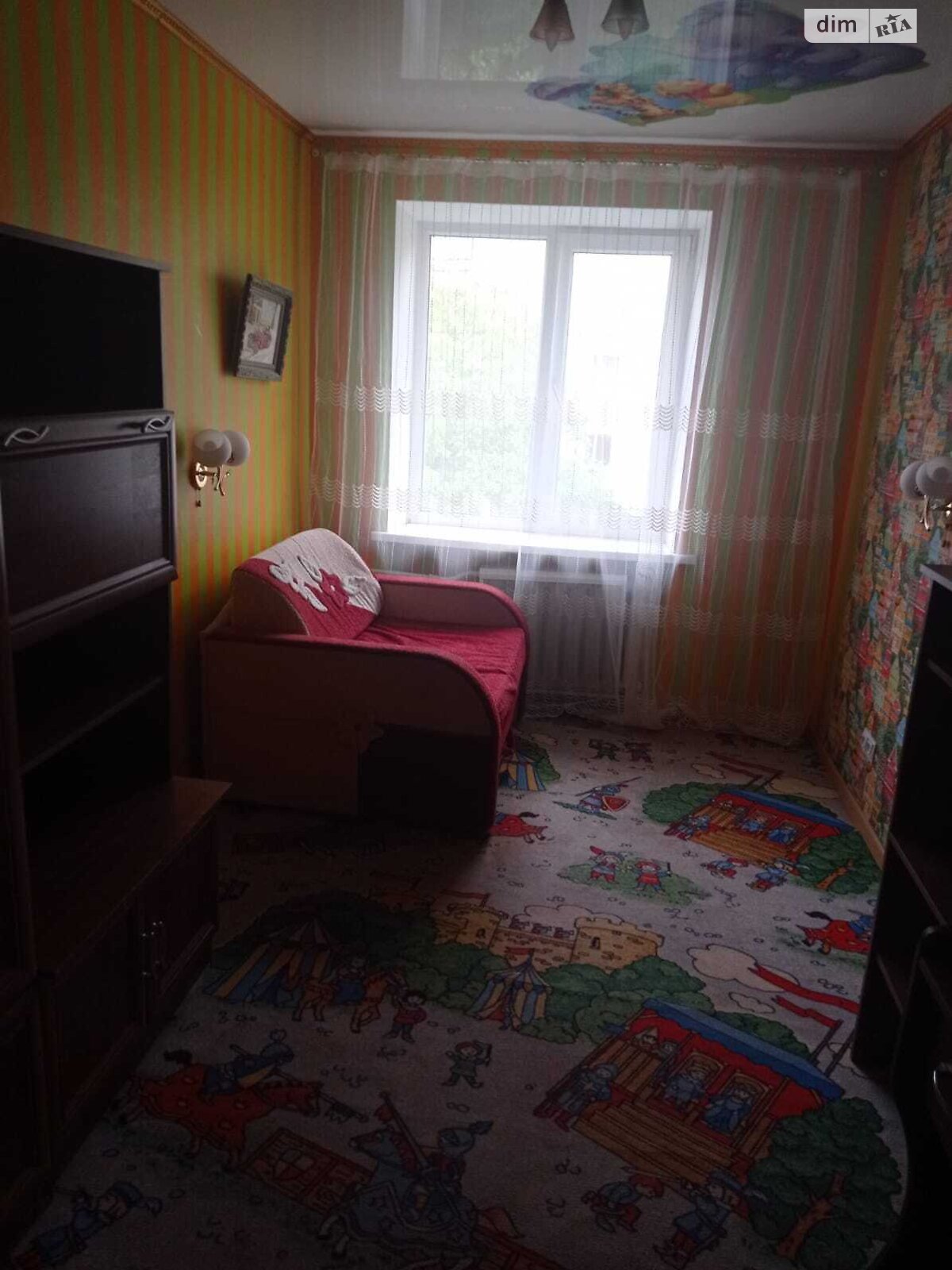 трикімнатна квартира в Хмельницькому, район Виставка, на вул. Зарічанська 14/3 в довготривалу оренду помісячно фото 1 трикімнатна квартира в Хмельницькому, район Виставка, на вул. Зарічанська 14/3 в довготривалу оренду помісячно фото 1