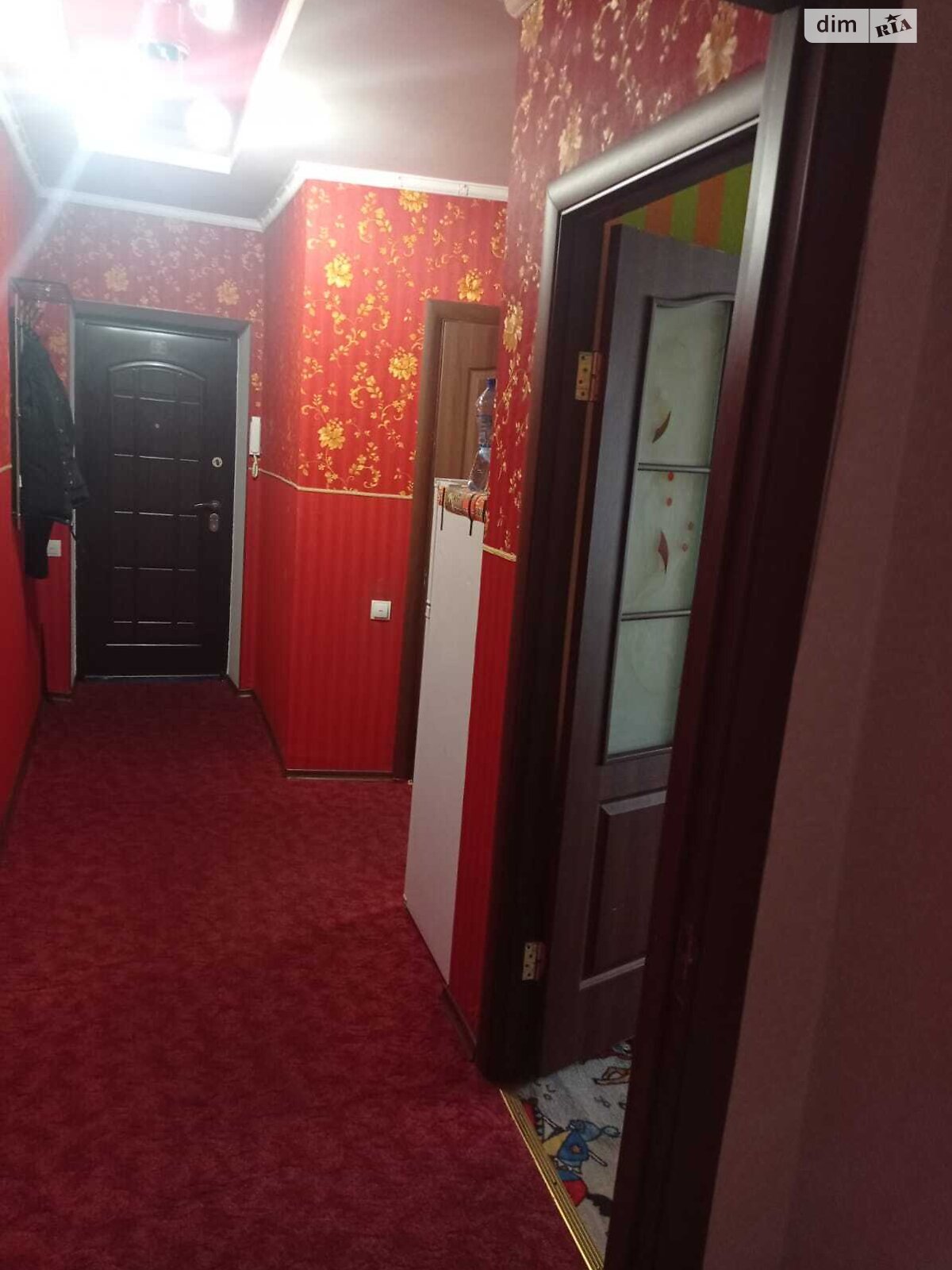 трикімнатна квартира в Хмельницькому, район Виставка, на вул. Зарічанська 14/3 в довготривалу оренду помісячно фото 1 трикімнатна квартира в Хмельницькому, район Виставка, на вул. Зарічанська 14/3 в довготривалу оренду помісячно фото 1