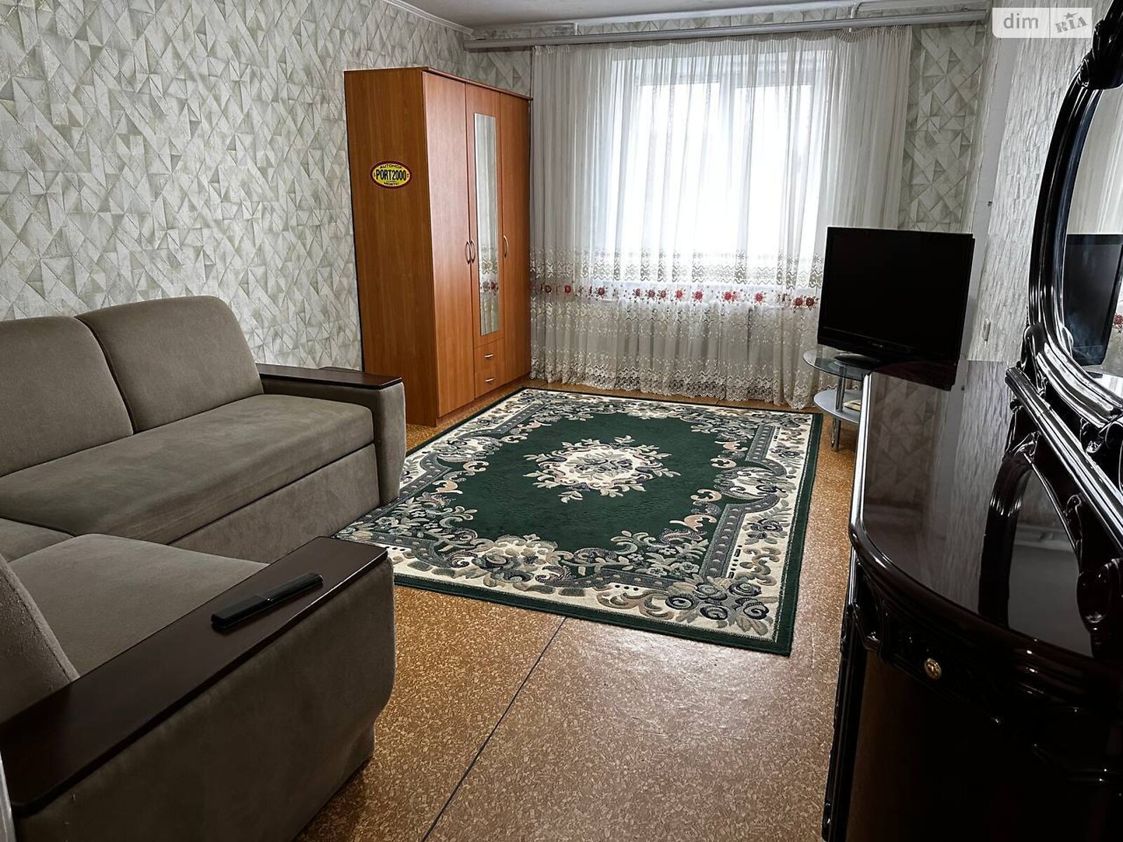однокімнатна квартира в Хмельницькому, район Виставка, на вул. Зарічанська 40 в довготривалу оренду помісячно фото 1 однокімнатна квартира в Хмельницькому, район Виставка, на вул. Зарічанська 40 в довготривалу оренду помісячно фото 1