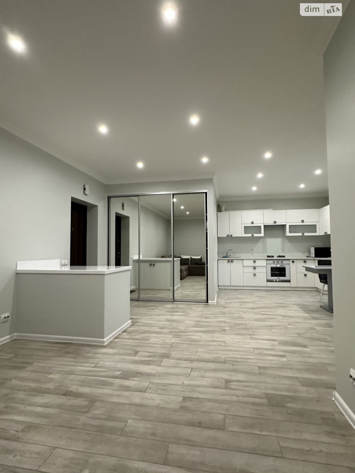 однокімнатна квартира в Хмельницькому, район Виставка, на вул. Зарічанська 3/2Б в довготривалу оренду помісячно фото 1 однокімнатна квартира в Хмельницькому, район Виставка, на вул. Зарічанська 3/2Б в довготривалу оренду помісячно фото 1