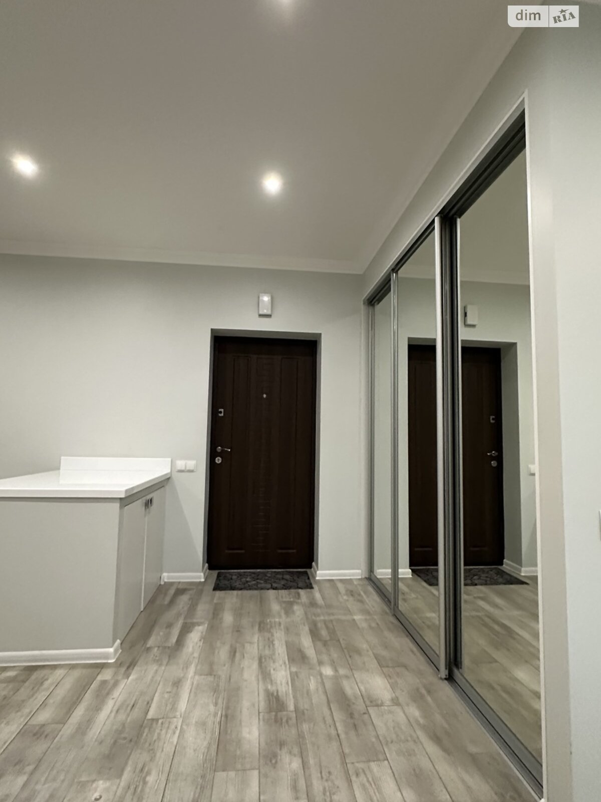 однокімнатна квартира в Хмельницькому, район Виставка, на вул. Зарічанська 3/2Б в довготривалу оренду помісячно фото 1 однокімнатна квартира в Хмельницькому, район Виставка, на вул. Зарічанська 3/2Б в довготривалу оренду помісячно фото 1