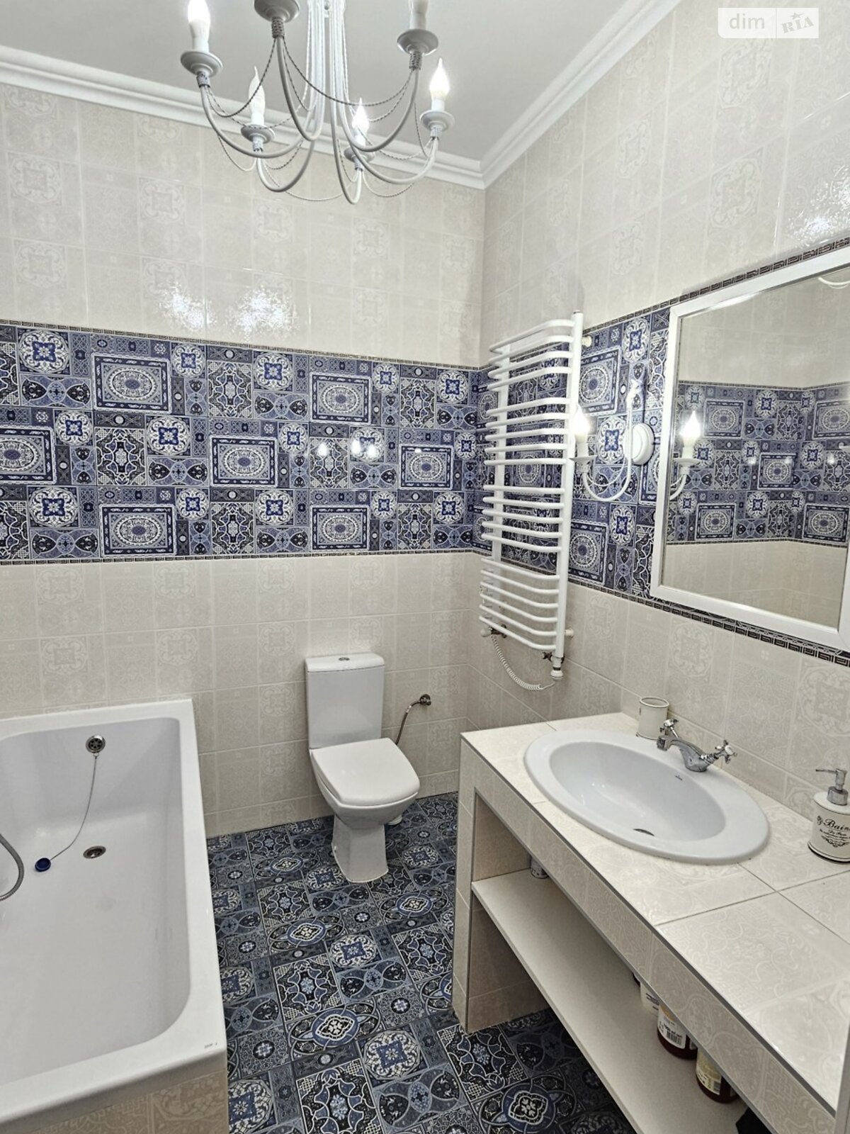 однокімнатна квартира в Хмельницькому, район Виставка, на вул. Зарічанська 3/2Б, кв. 95 в довготривалу оренду помісячно фото 1