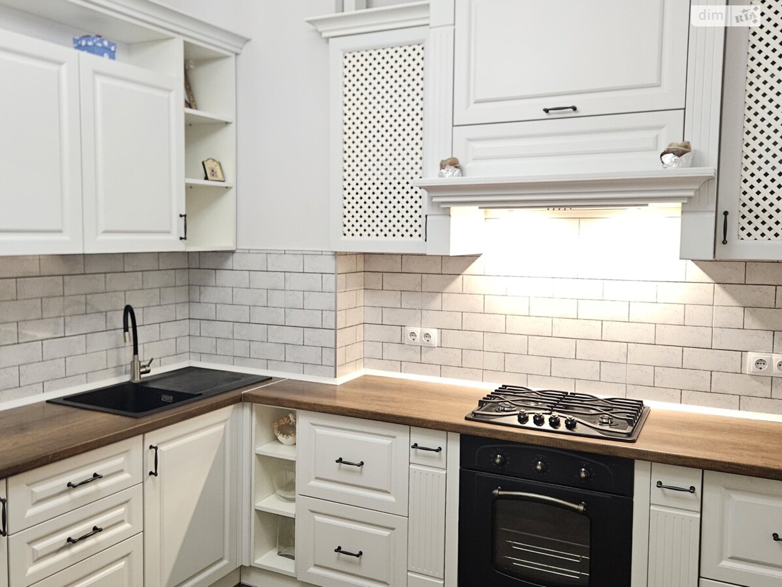 однокімнатна квартира в Хмельницькому, район Виставка, на вул. Зарічанська 3/2Б, кв. 95 в довготривалу оренду помісячно фото 1