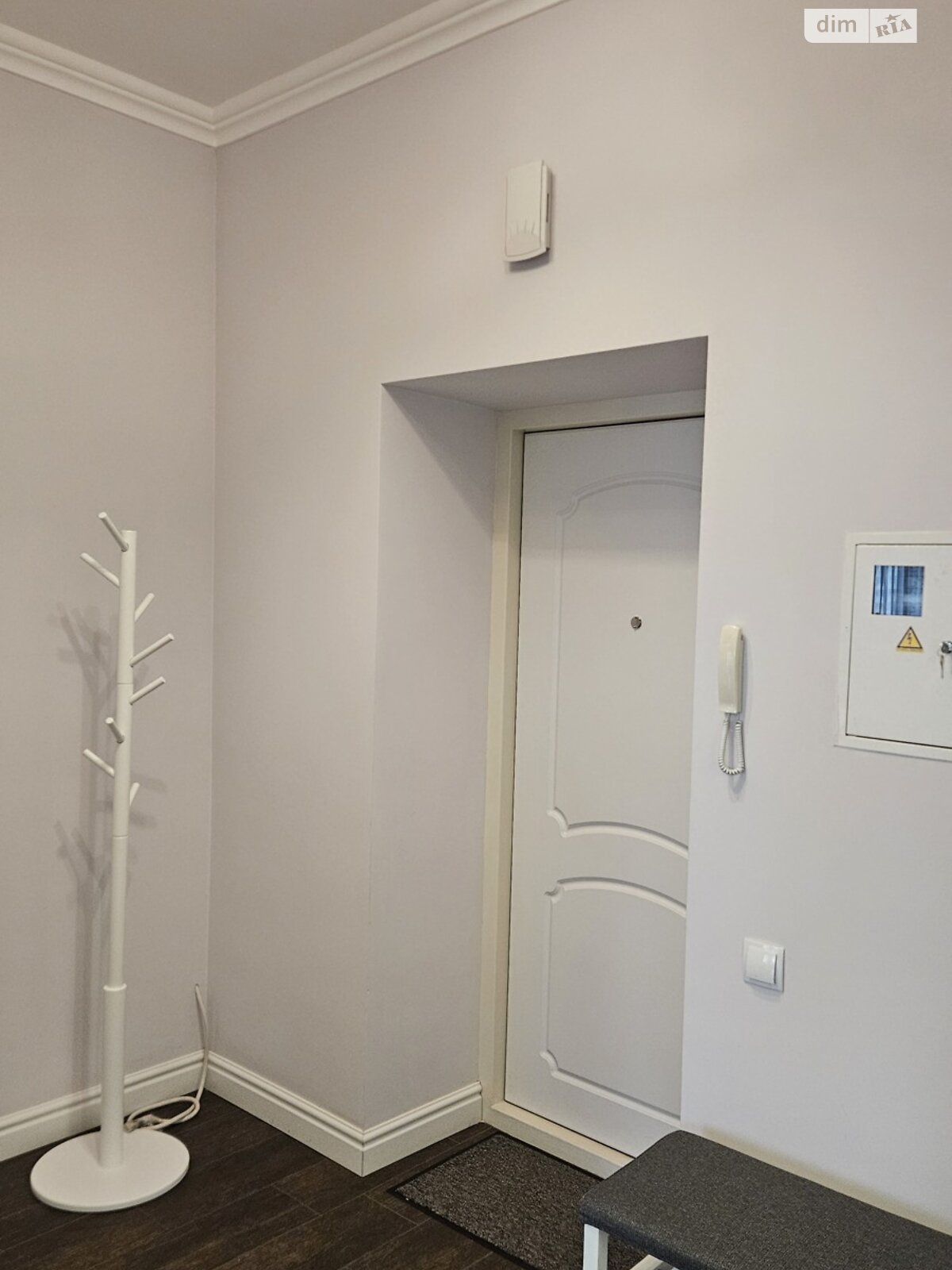 однокімнатна квартира в Хмельницькому, район Виставка, на вул. Зарічанська 3/2Б, кв. 95 в довготривалу оренду помісячно фото 1