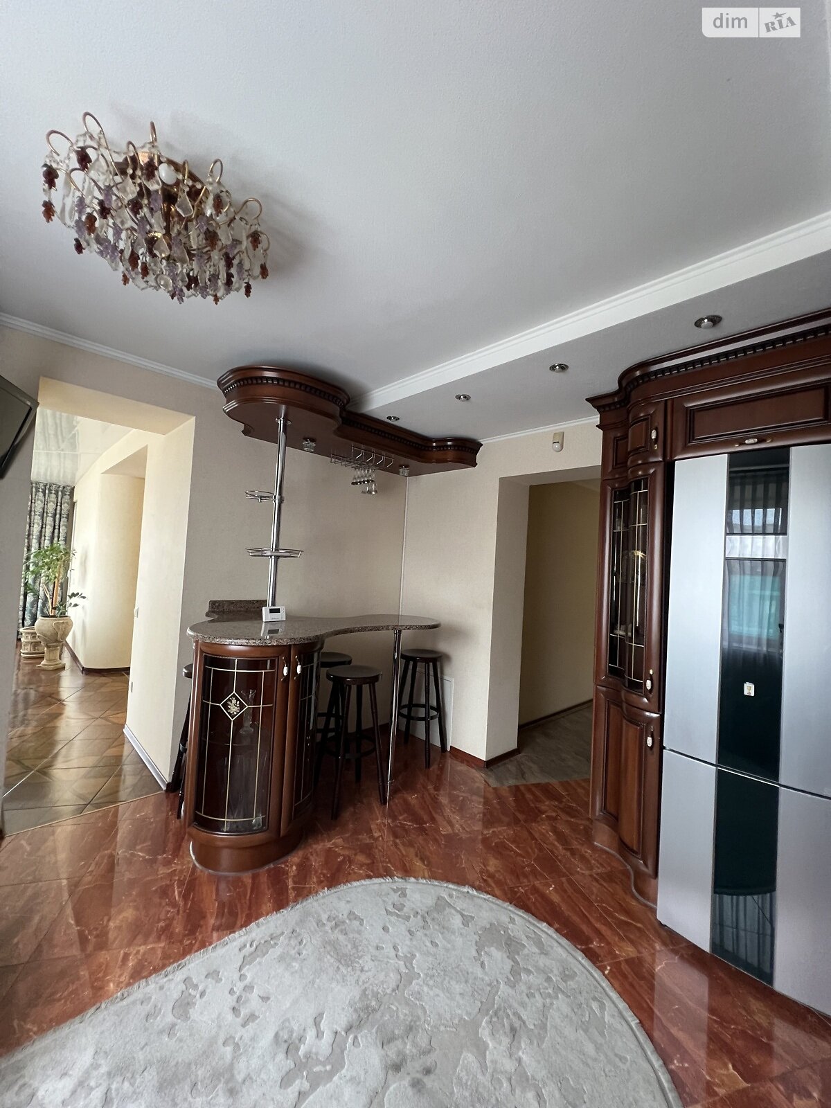 трехкомнатная квартира в Хмельницком, район Юго-Западный, на ул. Депутатская 29 в аренду на долгий срок помесячно фото 1