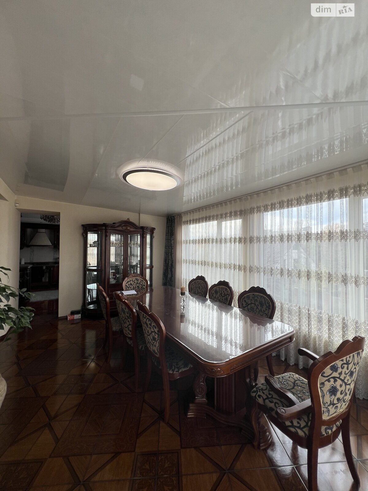 трехкомнатная квартира в Хмельницком, район Юго-Западный, на ул. Депутатская 29 в аренду на долгий срок помесячно фото 1