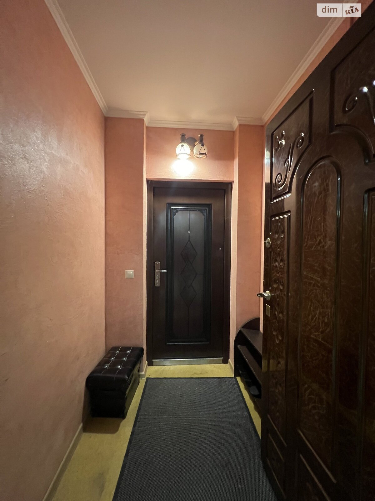 трехкомнатная квартира в Хмельницком, район Юго-Западный, на ул. Депутатская 29 в аренду на долгий срок помесячно фото 1