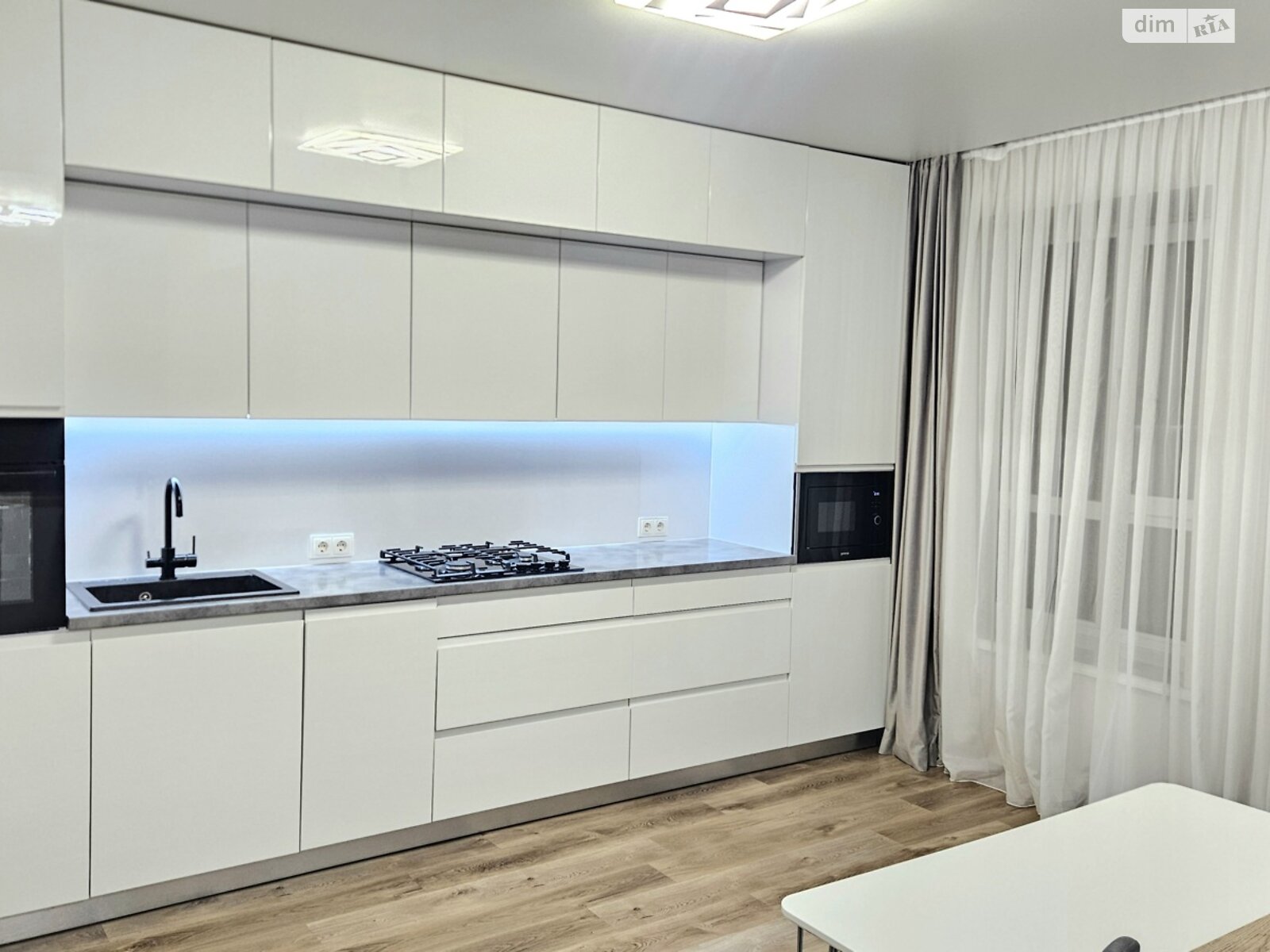 однокомнатная квартира в Хмельницком, район Юго-Западный, на ул. Героев Крут 4/1Б в аренду на долгий срок помесячно фото 1