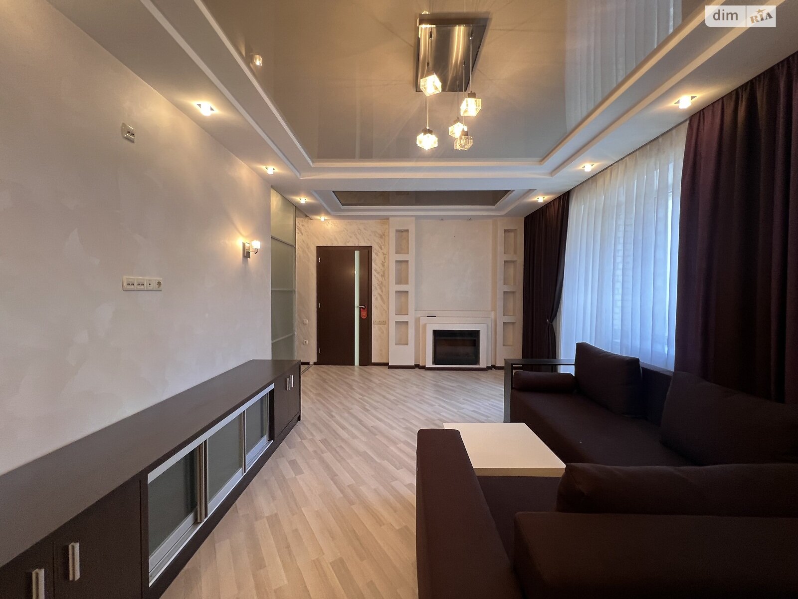 двокімнатна квартира в Хмельницькому, район Південно-Західний, на вул. Інститутська 8/2 в довготривалу оренду помісячно фото 1 двокімнатна квартира в Хмельницькому, район Південно-Західний, на вул. Інститутська 8/2 в довготривалу оренду помісячно фото 1