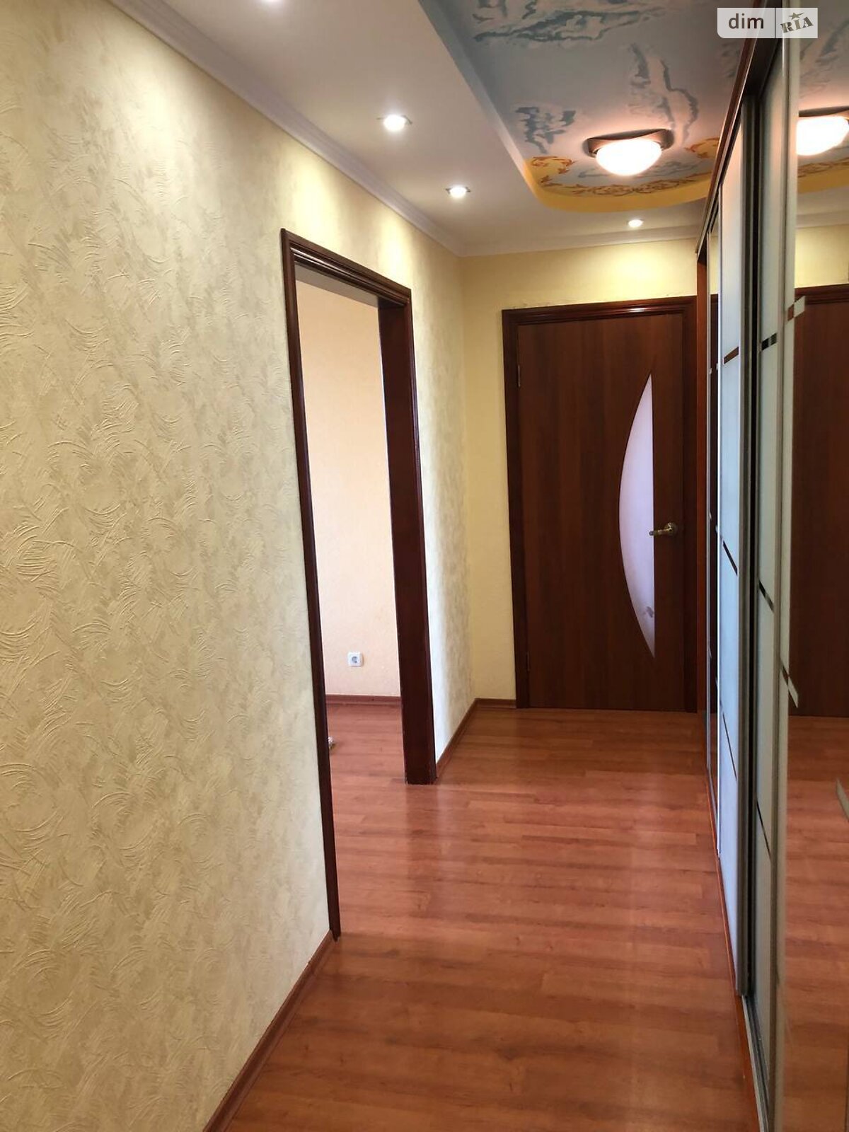 двухкомнатная квартира в Хмельницком, район Юго-Западный, на ул. Институтская 15/1 в аренду на долгий срок помесячно фото 1 двухкомнатная квартира в Хмельницком, район Юго-Западный, на ул. Институтская 15/1 в аренду на долгий срок помесячно фото 1