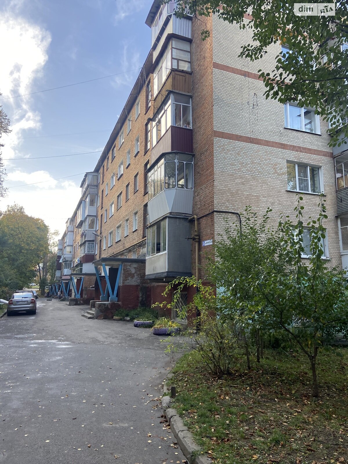 трикімнатна квартира в Хмельницькому, район Південно-Західний, на вул. Інститутська 20/2 в довготривалу оренду помісячно фото 1 трикімнатна квартира в Хмельницькому, район Південно-Західний, на вул. Інститутська 20/2 в довготривалу оренду помісячно фото 1