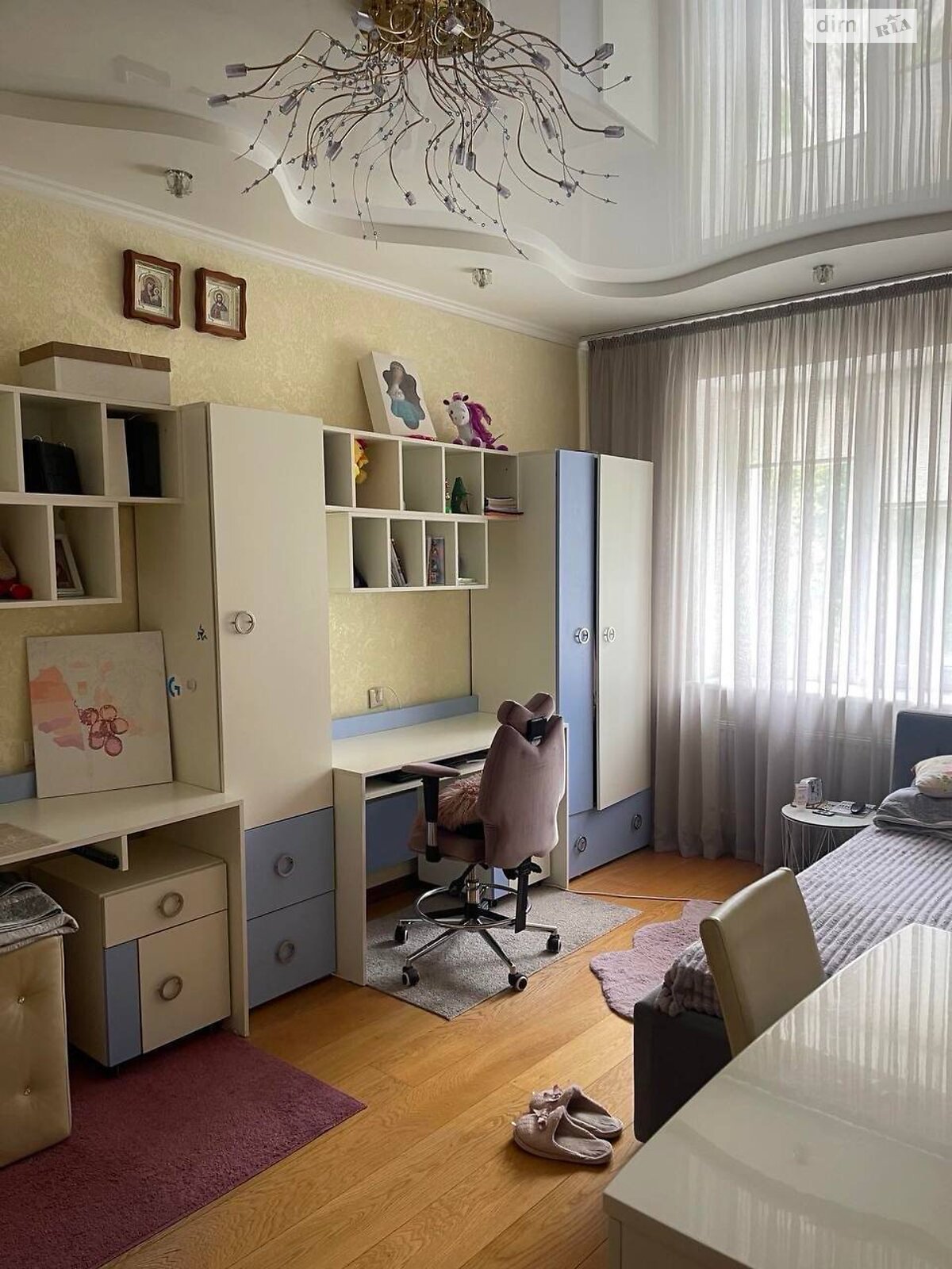 трехкомнатная квартира в Хмельницком, район Юго-Западный, на ул. Институтская 8/2 в аренду на долгий срок помесячно фото 1 трехкомнатная квартира в Хмельницком, район Юго-Западный, на ул. Институтская 8/2 в аренду на долгий срок помесячно фото 1