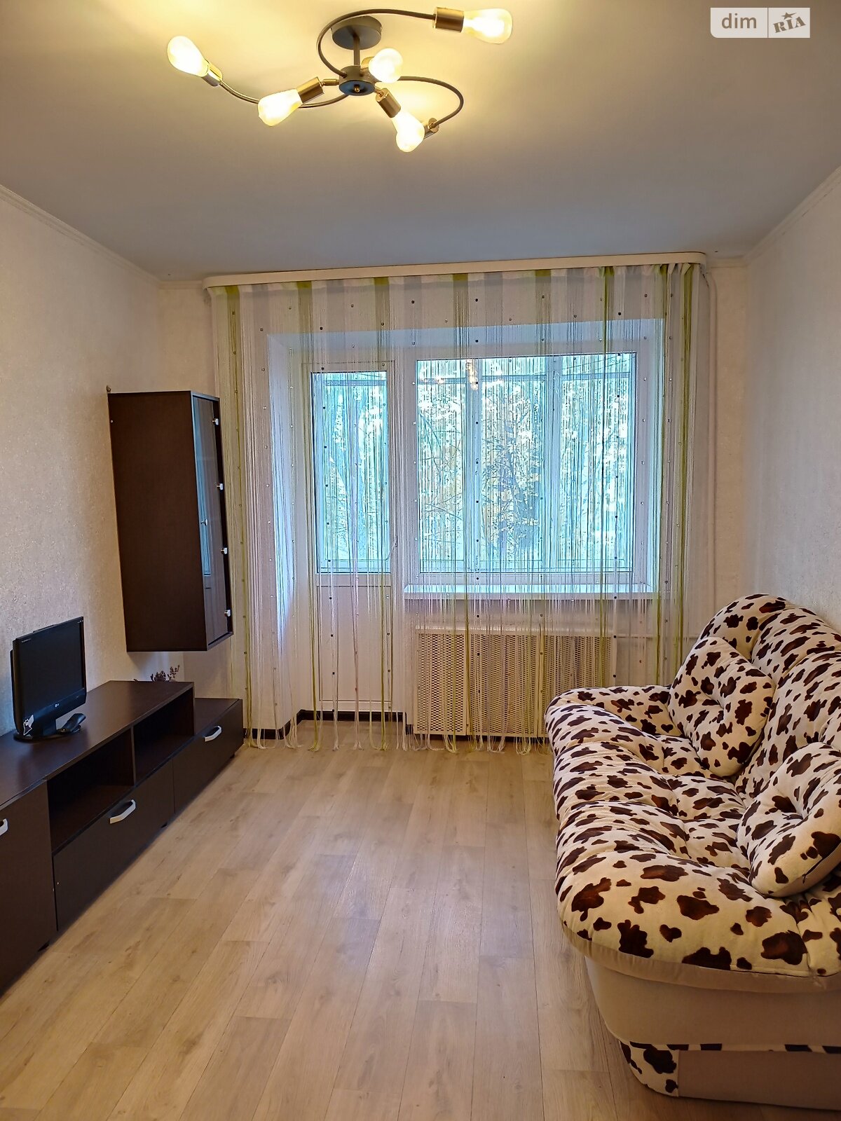 трехкомнатная квартира в Хмельницком, район Юго-Западный, на ул. Институтская в аренду на долгий срок помесячно фото 1 трехкомнатная квартира в Хмельницком, район Юго-Западный, на ул. Институтская в аренду на долгий срок помесячно фото 1