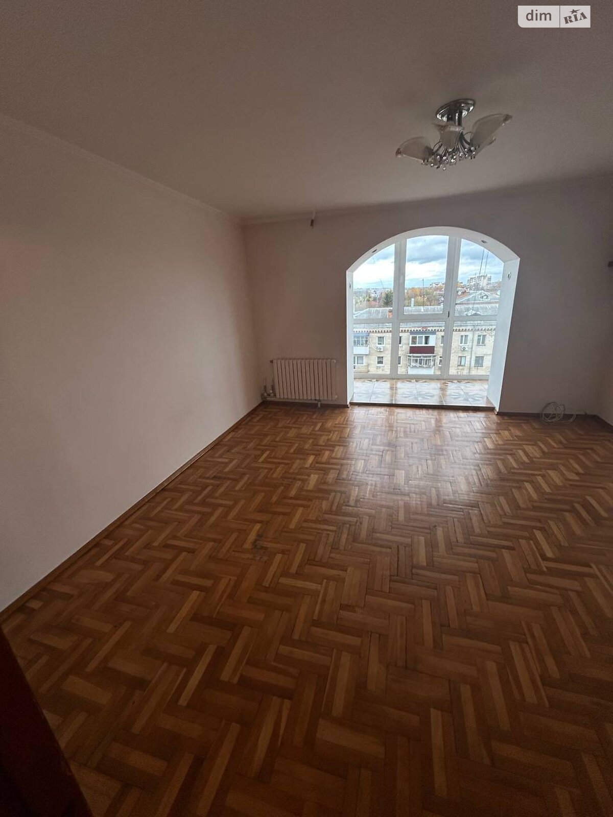 трикімнатна квартира в Хмельницькому, район Південно-Західний, на вул. Інститутська 3 в довготривалу оренду помісячно фото 1