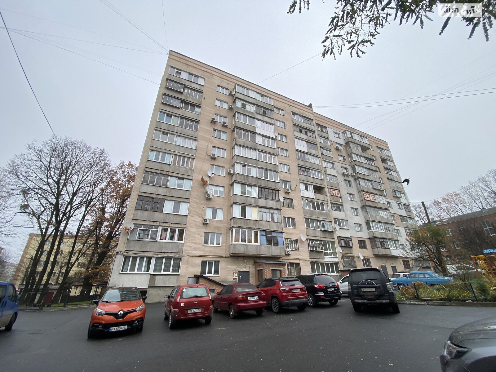 трехкомнатная квартира в Хмельницком, район Юго-Западный, на ул. Институтская 3 в аренду на долгий срок помесячно фото 1