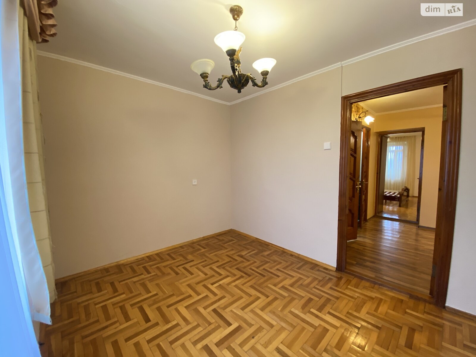 трехкомнатная квартира в Хмельницком, район Юго-Западный, на ул. Институтская 3 в аренду на долгий срок помесячно фото 1