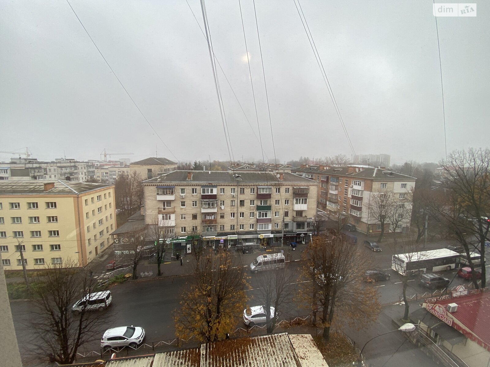 трехкомнатная квартира в Хмельницком, район Юго-Западный, на ул. Институтская 3 в аренду на долгий срок помесячно фото 1