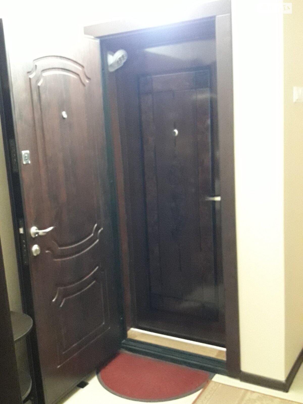 трикімнатна квартира в Хмельницькому, район Південно-Західний, на вул. Івана Пулюя в довготривалу оренду помісячно фото 1