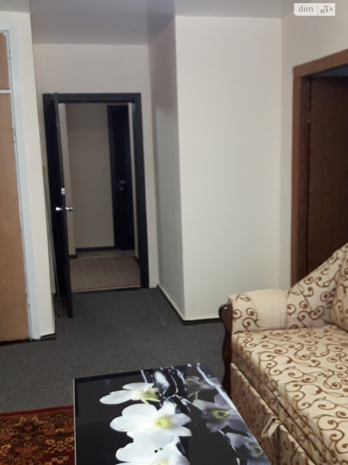 трикімнатна квартира в Хмельницькому, район Південно-Західний, на вул. Івана Пулюя в довготривалу оренду помісячно фото 1