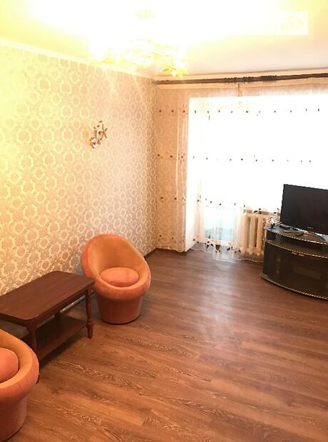 трикімнатна квартира з меблями в Хмельницькому, район Південно-Західний, на вул. Кам’янецька 104 в довготривалу оренду помісячно фото 1 трикімнатна квартира з меблями в Хмельницькому, район Південно-Західний, на вул. Кам’янецька 104 в довготривалу оренду помісячно фото 1