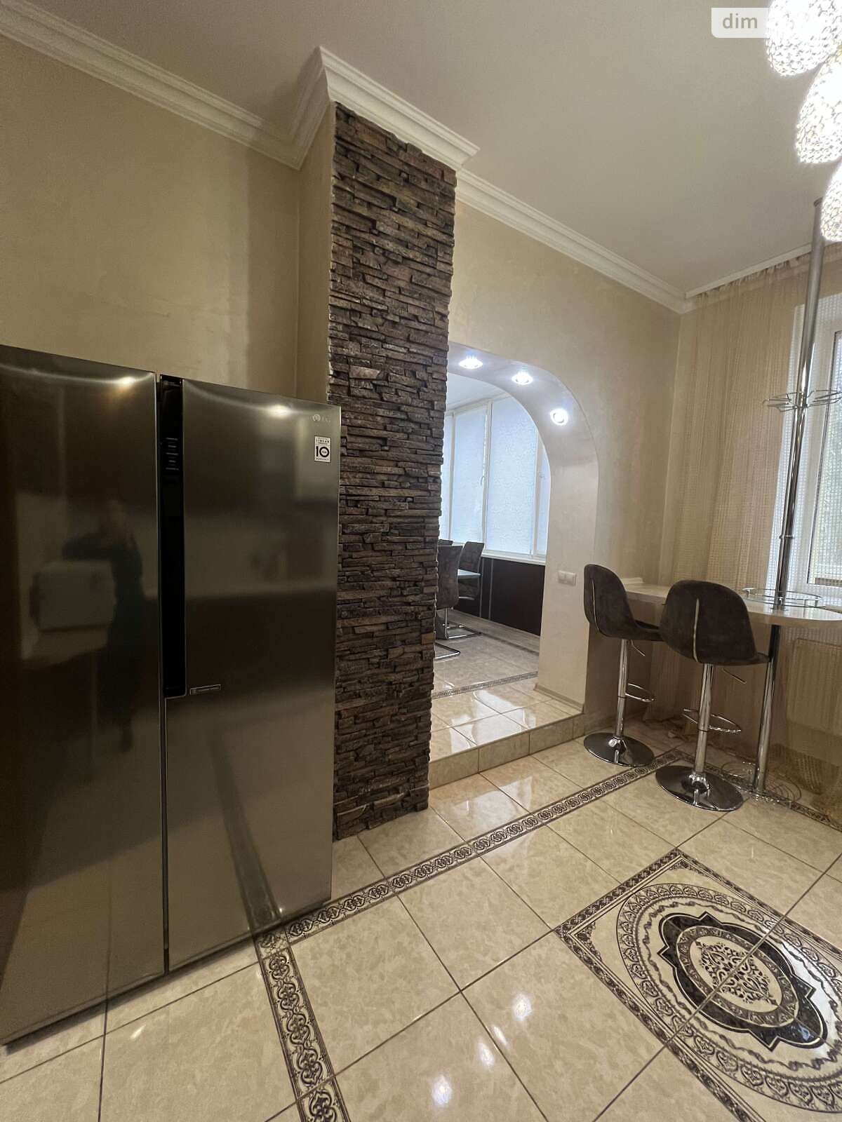 трехкомнатная квартира в Хмельницком, район Юго-Западный, на ул. Олега Ольжича 16 в аренду на долгий срок помесячно фото 1