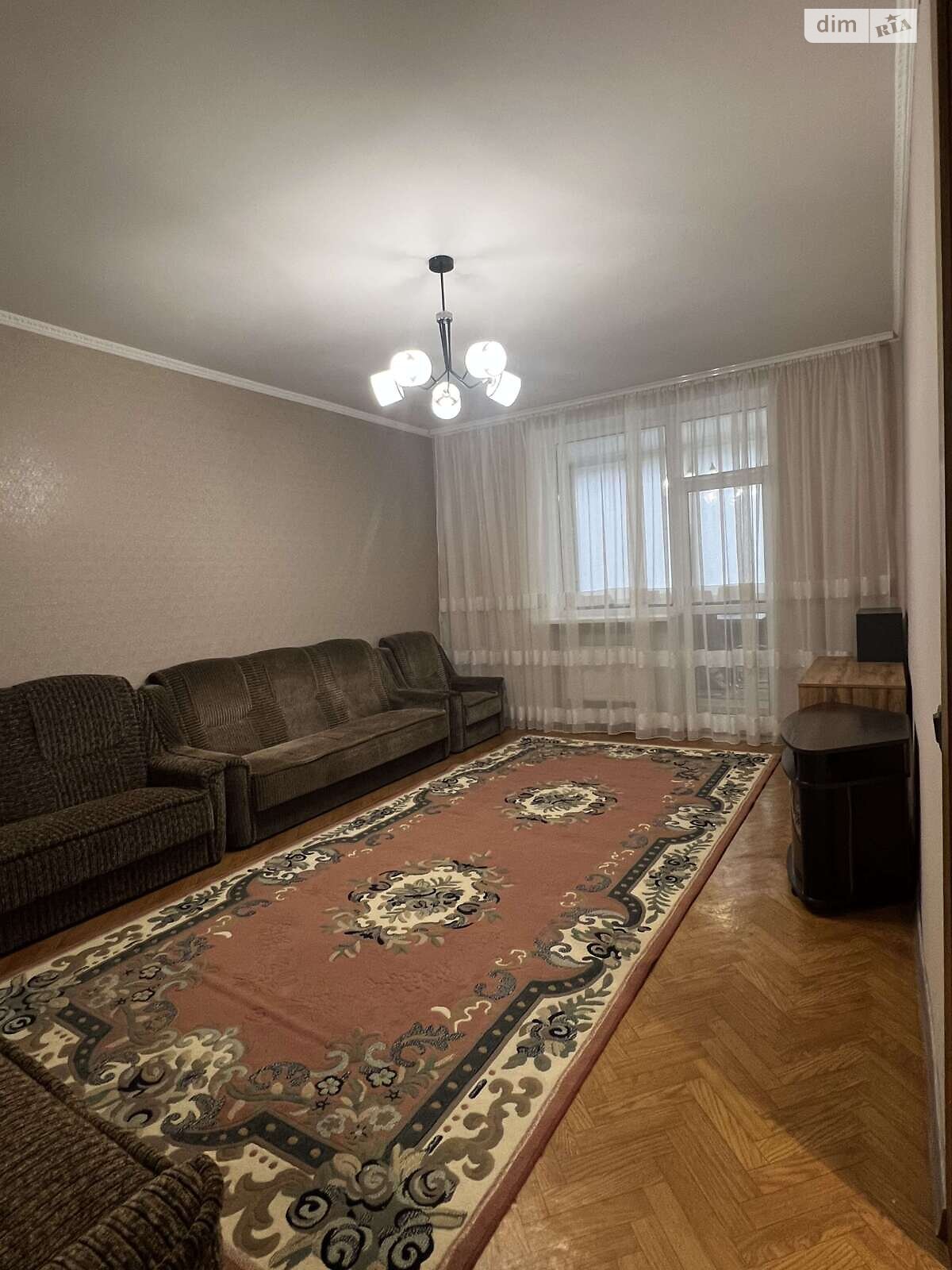 трехкомнатная квартира в Хмельницком, район Юго-Западный, на ул. Олега Ольжича 16 в аренду на долгий срок помесячно фото 1