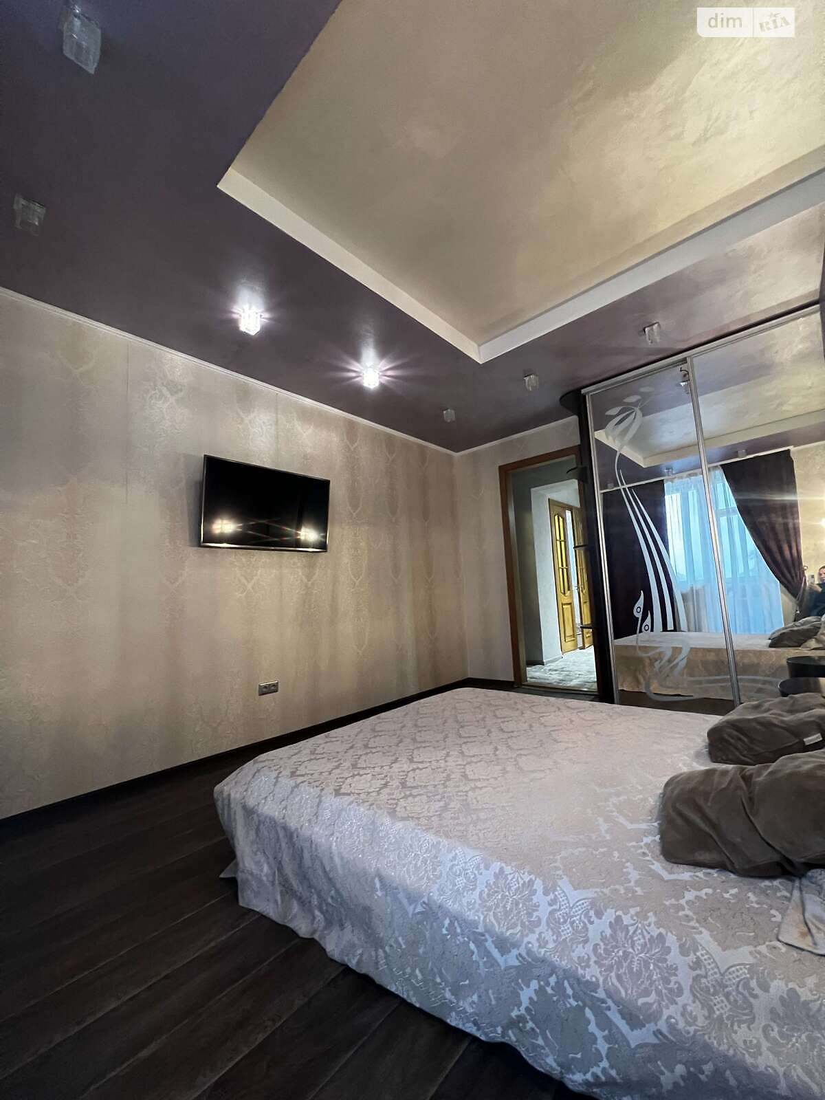 трехкомнатная квартира в Хмельницком, район Юго-Западный, на ул. Олега Ольжича 16 в аренду на долгий срок помесячно фото 1