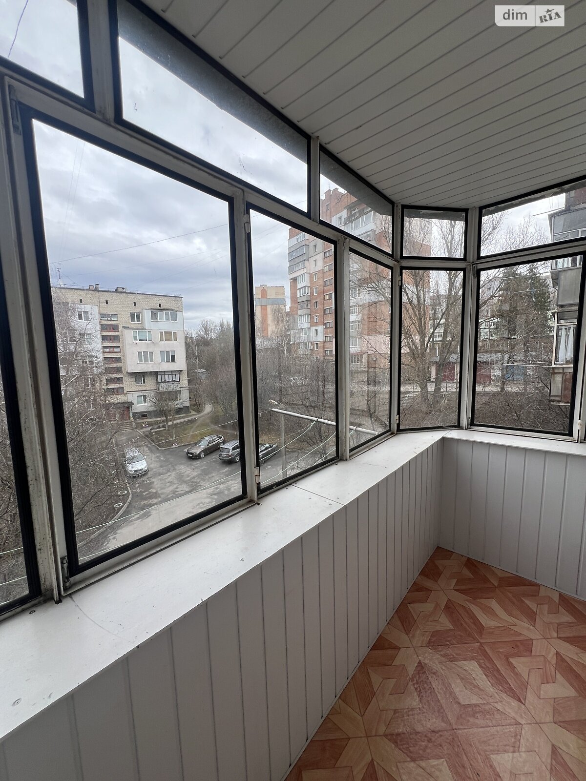 трехкомнатная квартира в Хмельницком, район Юго-Западный, на ул. Тернопольская 34/2 в аренду на долгий срок помесячно фото 1 трехкомнатная квартира в Хмельницком, район Юго-Западный, на ул. Тернопольская 34/2 в аренду на долгий срок помесячно фото 1