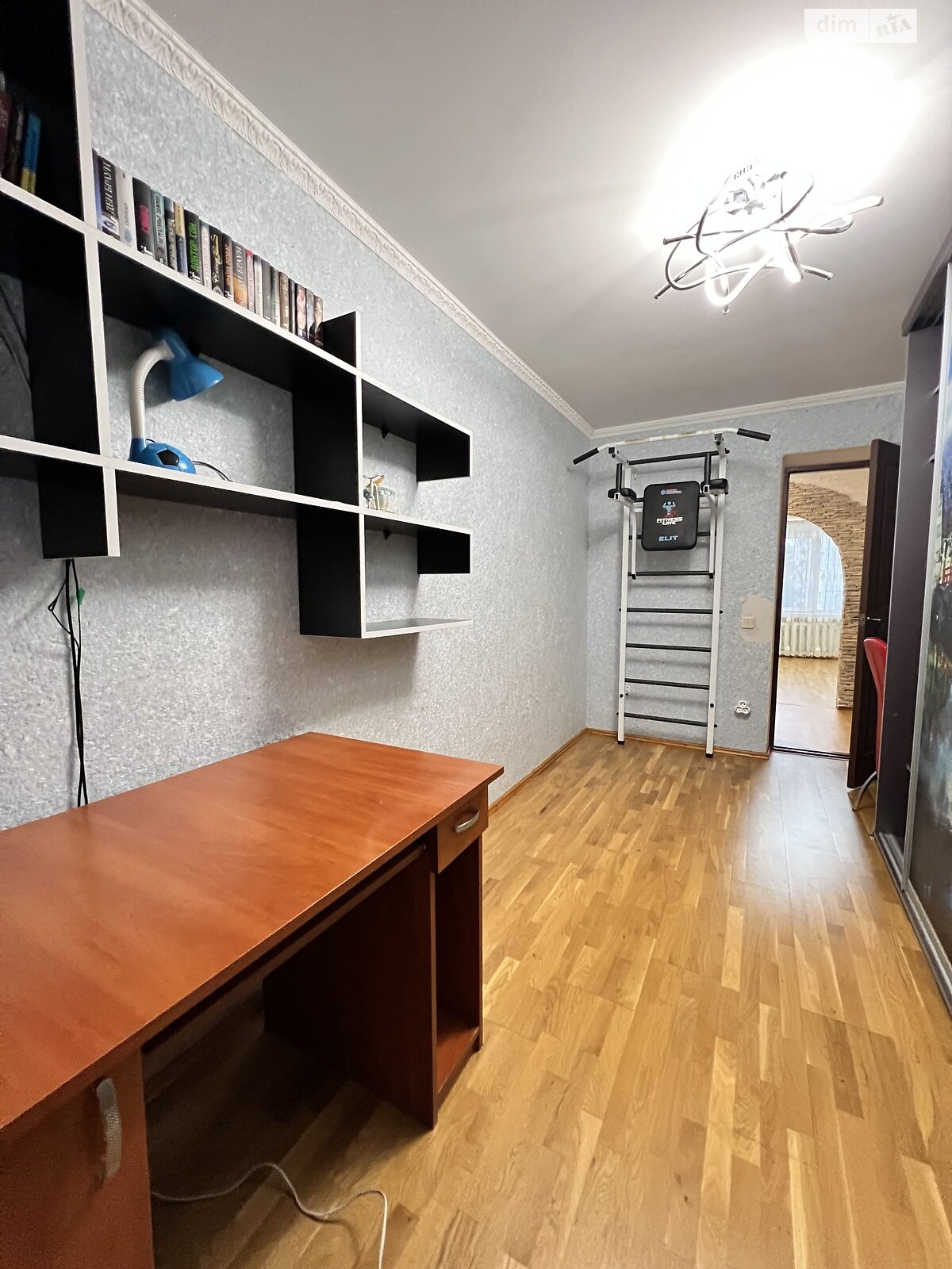 четырехкомнатная квартира в Хмельницком, район Загот Зерно, на ул. Трудовая 17 в аренду на долгий срок помесячно фото 1 четырехкомнатная квартира в Хмельницком, район Загот Зерно, на ул. Трудовая 17 в аренду на долгий срок помесячно фото 1