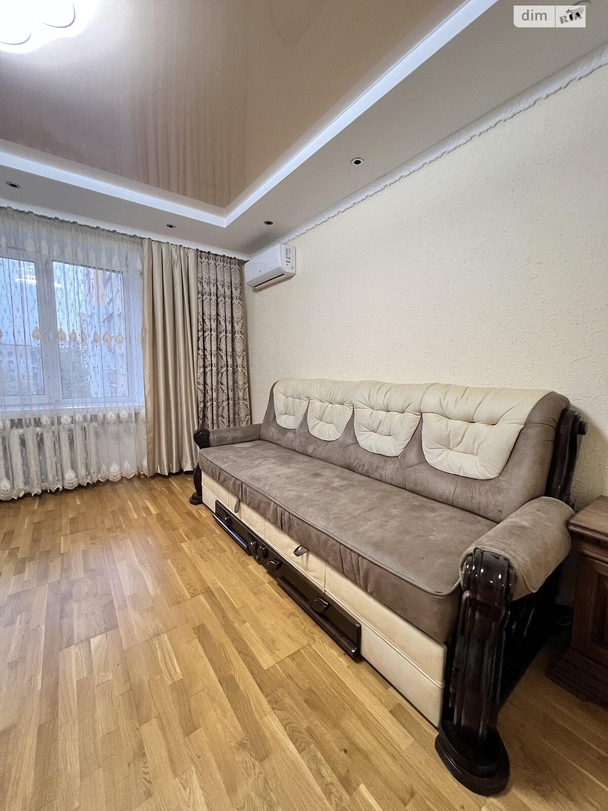 четырехкомнатная квартира в Хмельницком, район Загот Зерно, на ул. Трудовая 17 в аренду на долгий срок помесячно фото 1 четырехкомнатная квартира в Хмельницком, район Загот Зерно, на ул. Трудовая 17 в аренду на долгий срок помесячно фото 1