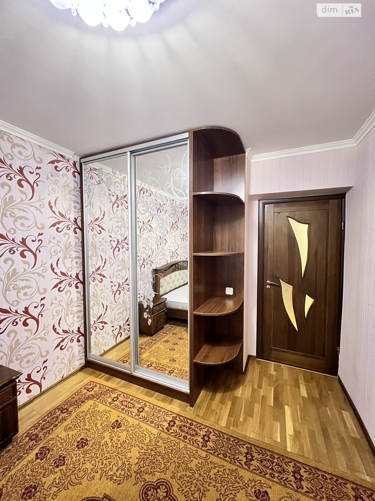 четырехкомнатная квартира в Хмельницком, район Загот Зерно, на ул. Трудовая 17 в аренду на долгий срок помесячно фото 1 четырехкомнатная квартира в Хмельницком, район Загот Зерно, на ул. Трудовая 17 в аренду на долгий срок помесячно фото 1