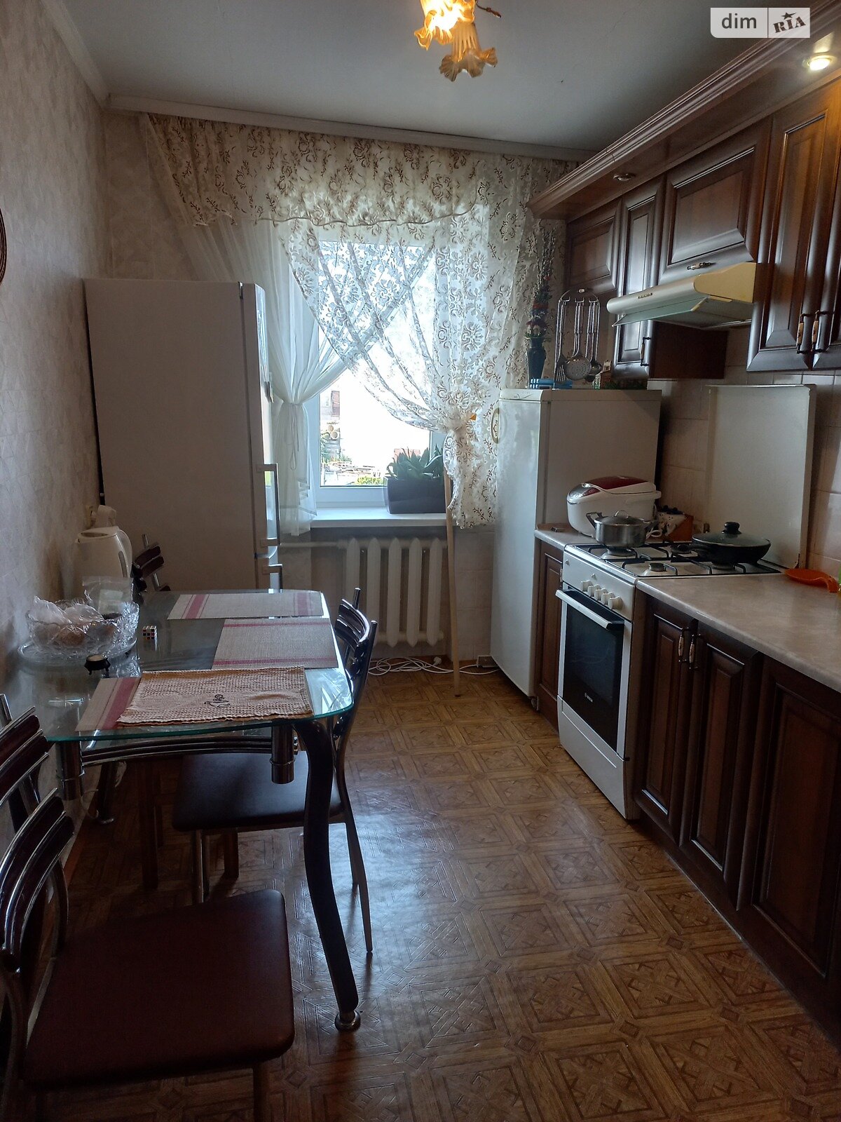 трикімнатна квартира в Хмельницькому, район Заріччя, на вул. Мазура Миколи 24 в довготривалу оренду помісячно фото 1 трикімнатна квартира в Хмельницькому, район Заріччя, на вул. Мазура Миколи 24 в довготривалу оренду помісячно фото 1