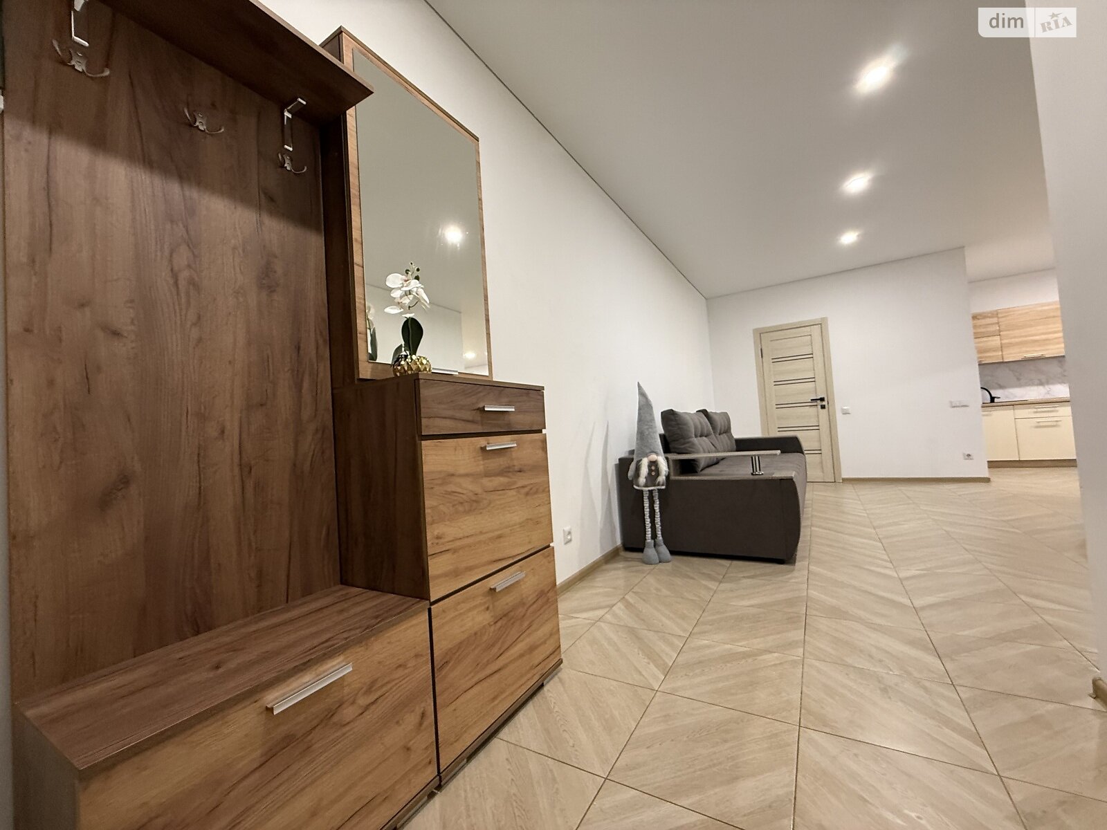 двухкомнатная квартира в Хмельницком, район Заречье, на ул. Нижняя Береговая 2/2Е в аренду на долгий срок помесячно фото 1