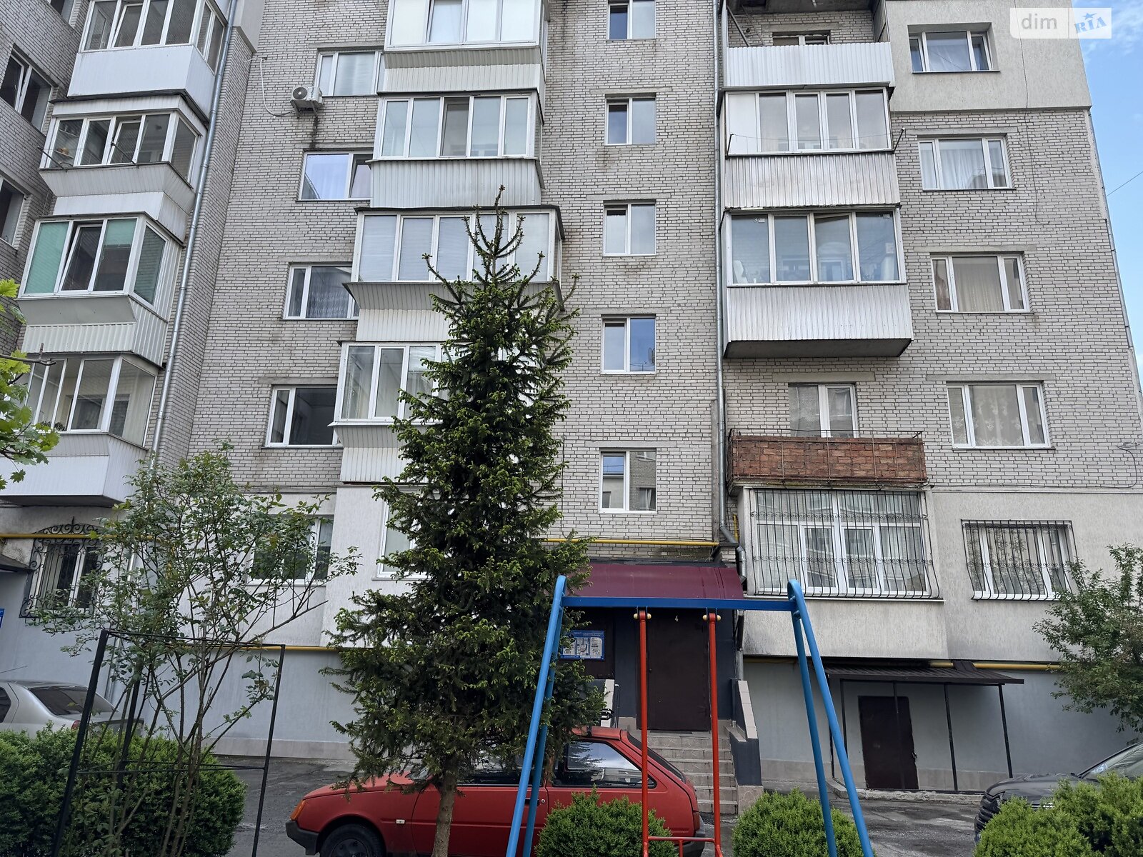 однокімнатна квартира в Хмельницькому, район Заріччя, на вул. Зарічанська в довготривалу оренду помісячно фото 1 однокімнатна квартира в Хмельницькому, район Заріччя, на вул. Зарічанська в довготривалу оренду помісячно фото 1