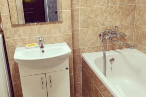 однокімнатна квартира в Хмельницькому, район Центр, на вул. Володимирська 110 в довготривалу оренду помісячно фото 2