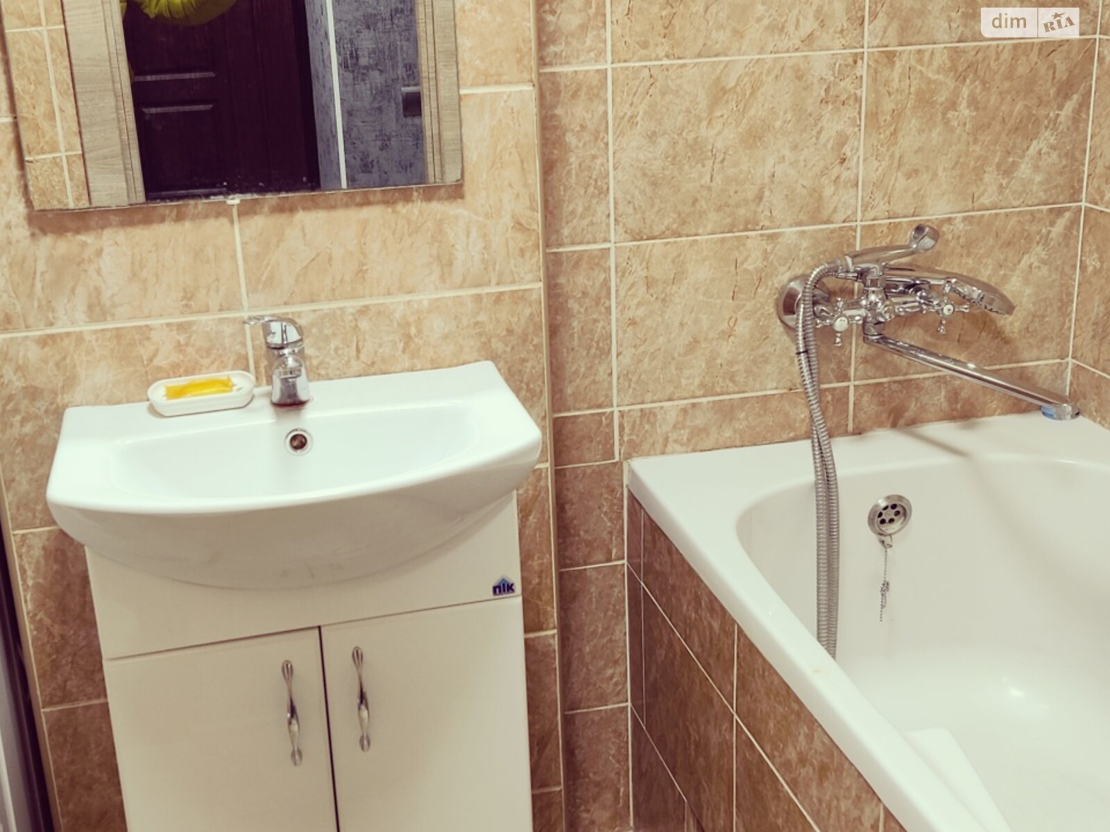 однокімнатна квартира в Хмельницькому, район Центр, на вул. Володимирська 110 в довготривалу оренду помісячно фото 1